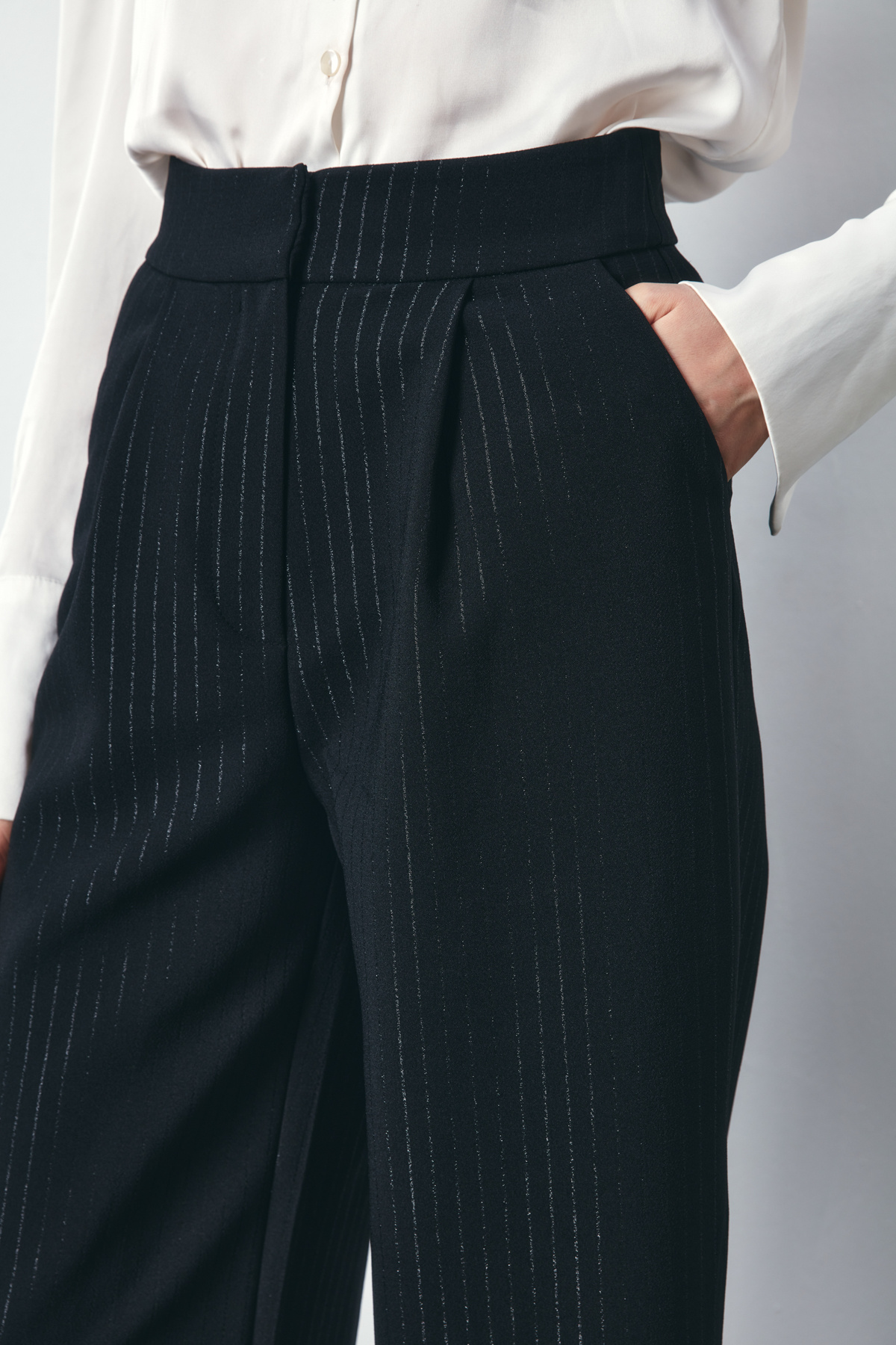 Parlak Çizgili Pantolon - SİYAH