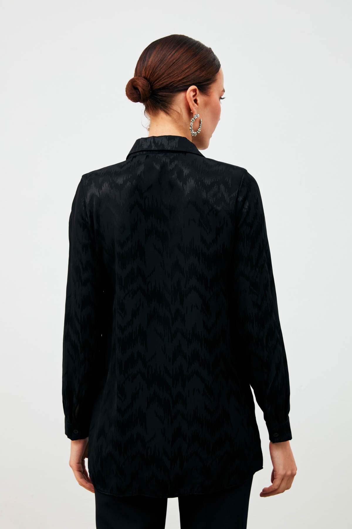 Shiny Patterned Loose Shirt - BLACK