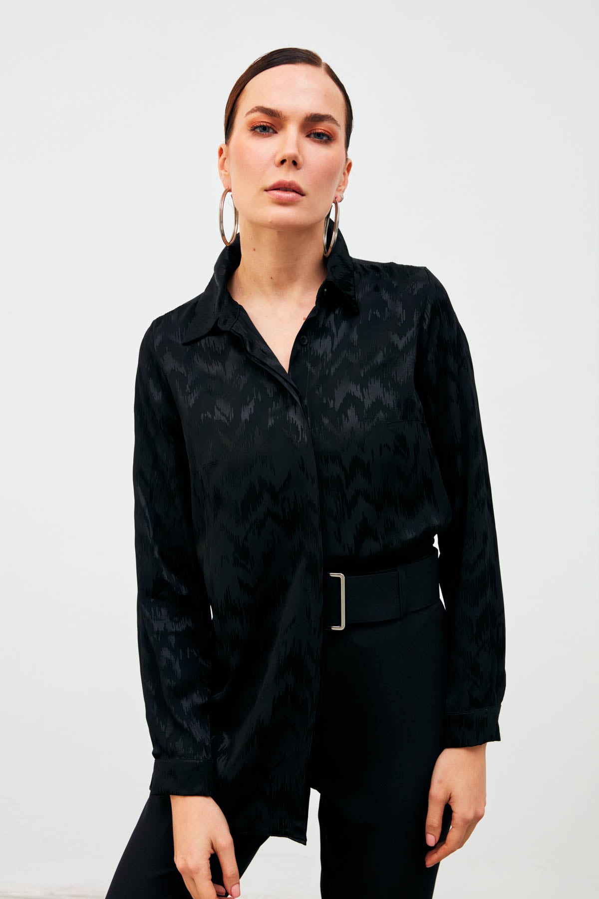 Shiny Patterned Loose Shirt - BLACK