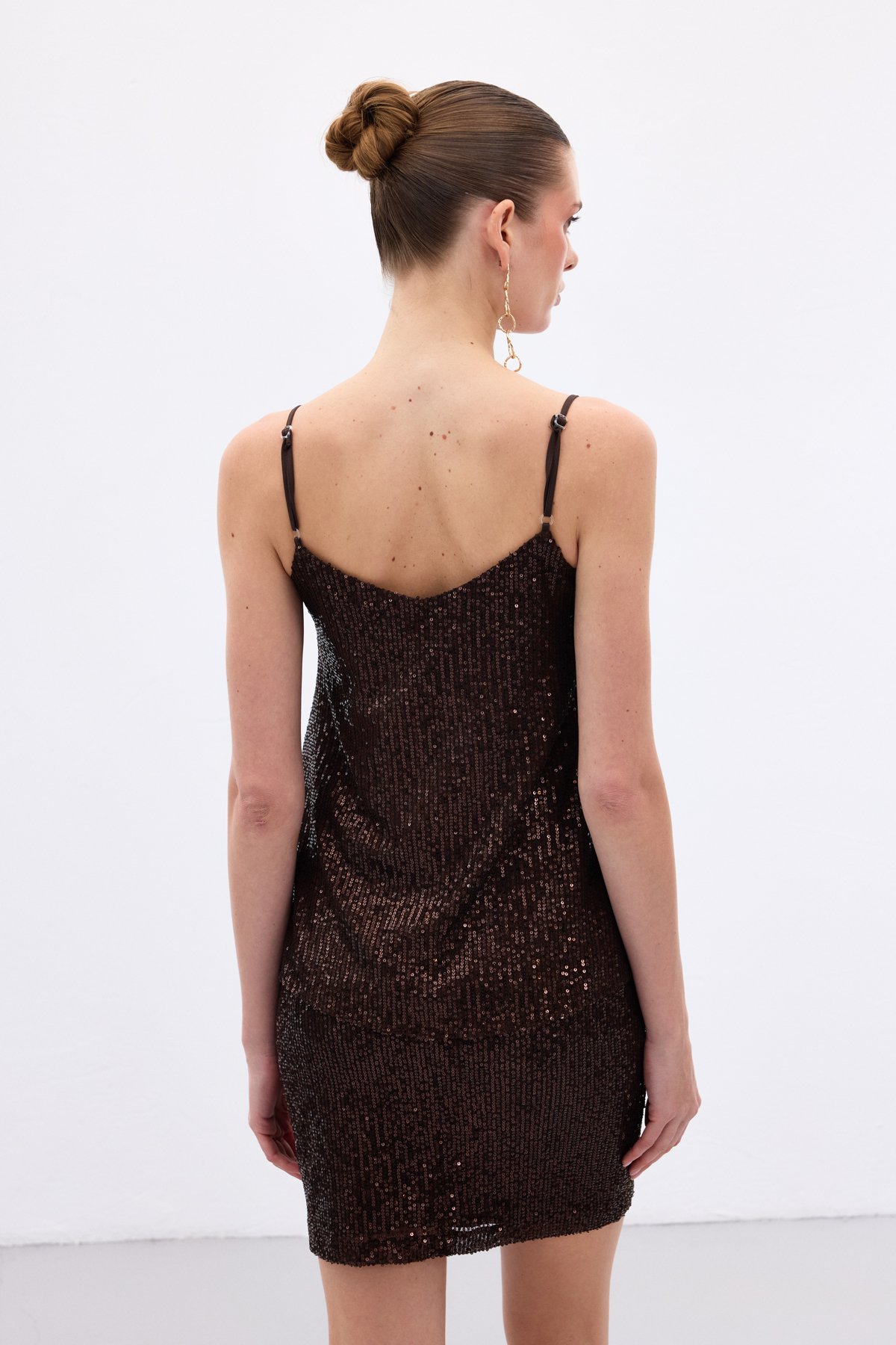 Payet Detaylı Askılı Bluz - Kahve