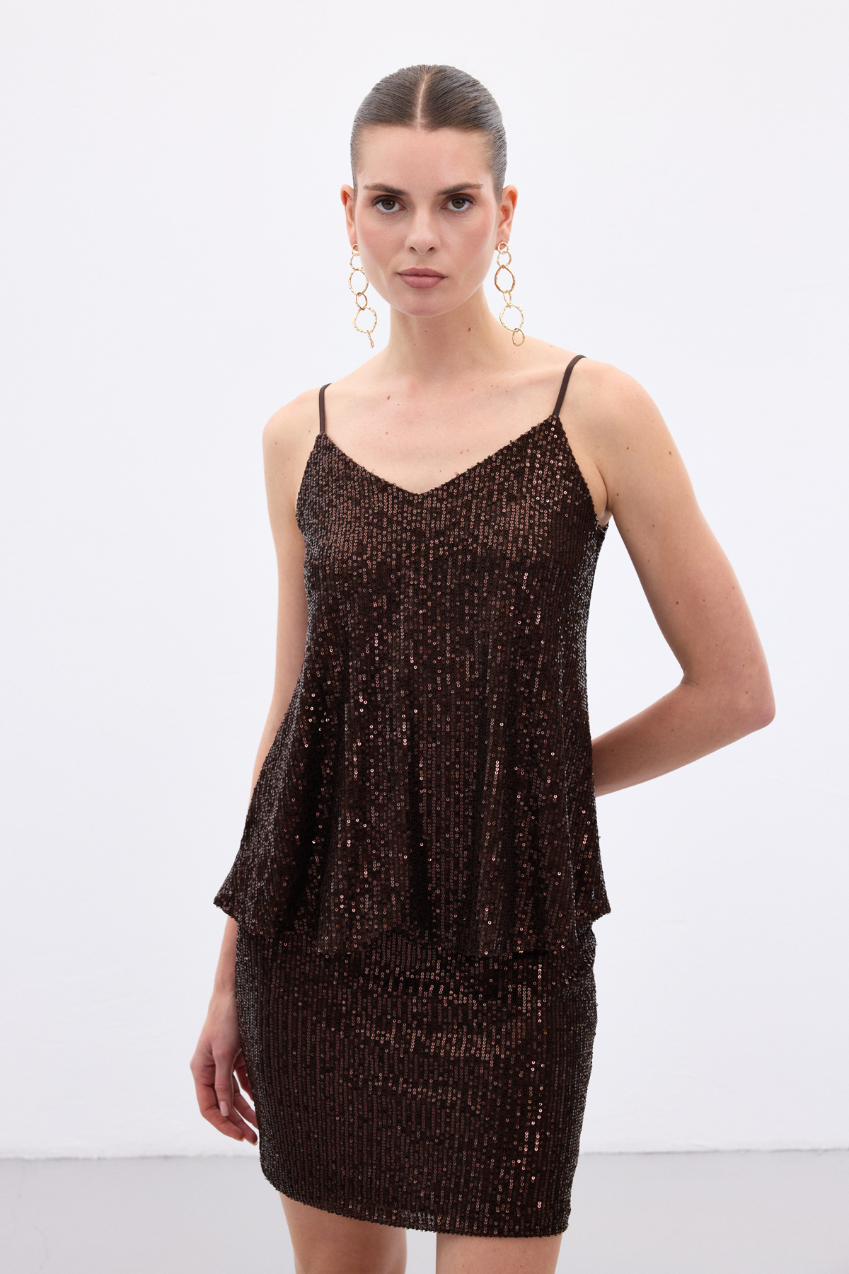 Payet Detaylı Askılı Bluz - Kahve