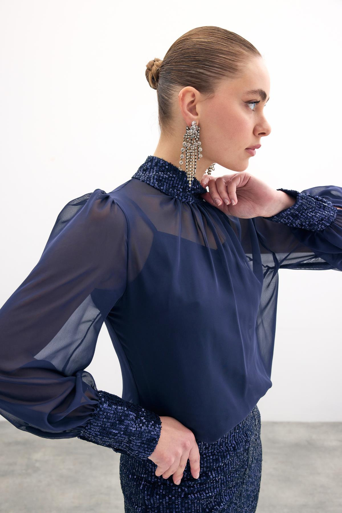 Payet Detaylı Bluz - Lacivert