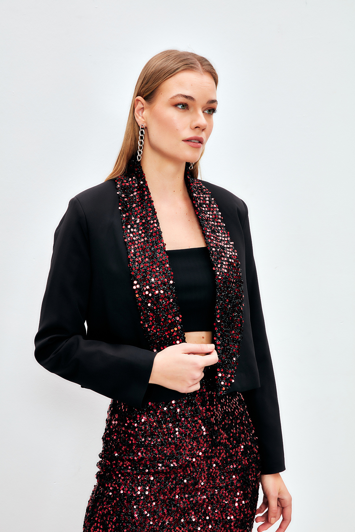 Payet Detaylı Kısa Ceket - BORDO