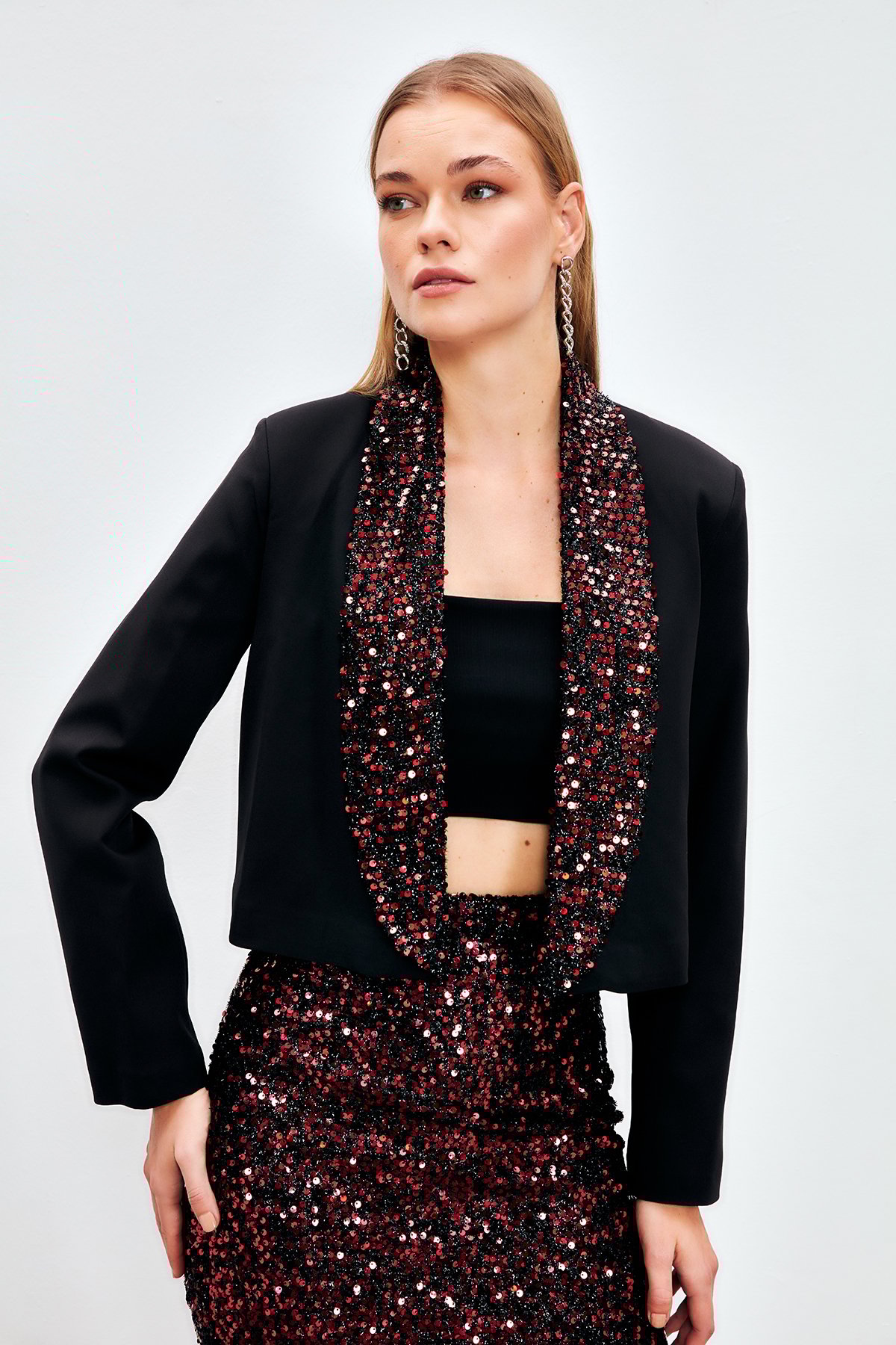 Payet Detaylı Kısa Ceket - BORDO