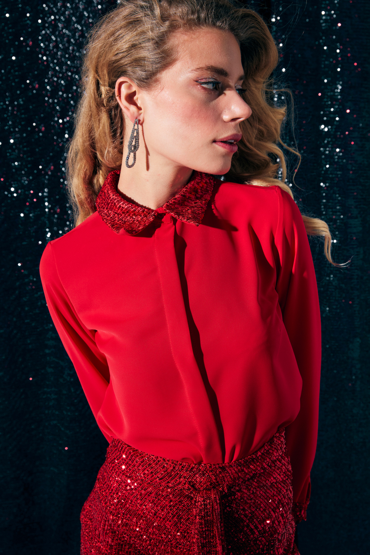 Payet Detaylı Klasik Gömlek - KIRMIZI