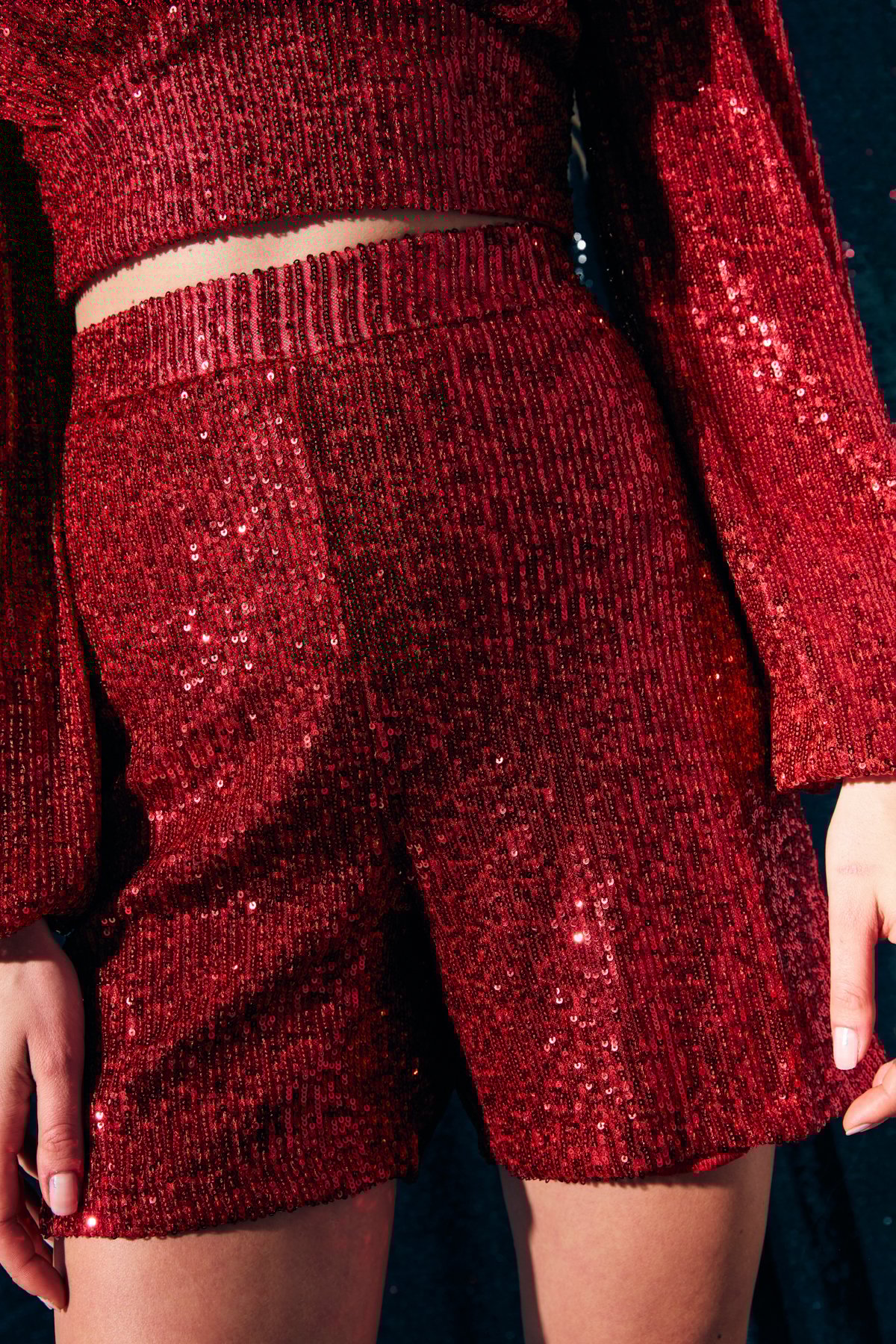 Payet Detaylı Şort - KIRMIZI