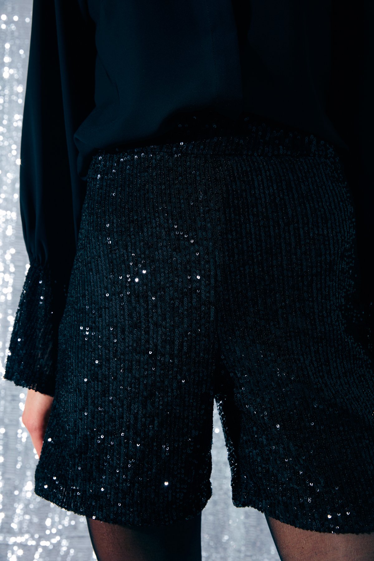 Payet Detaylı Şort - SİYAH