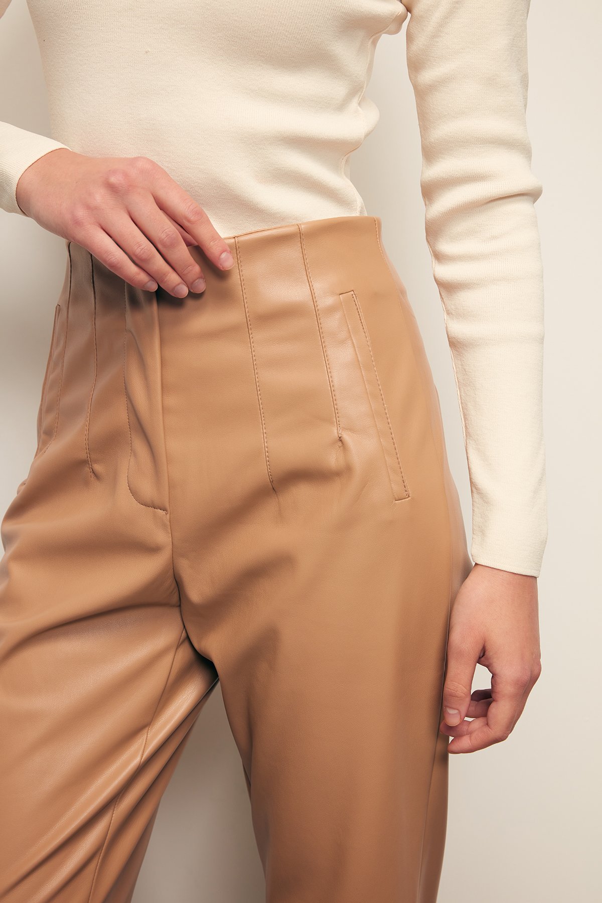 Pileli Deri Pantolon - BEJ