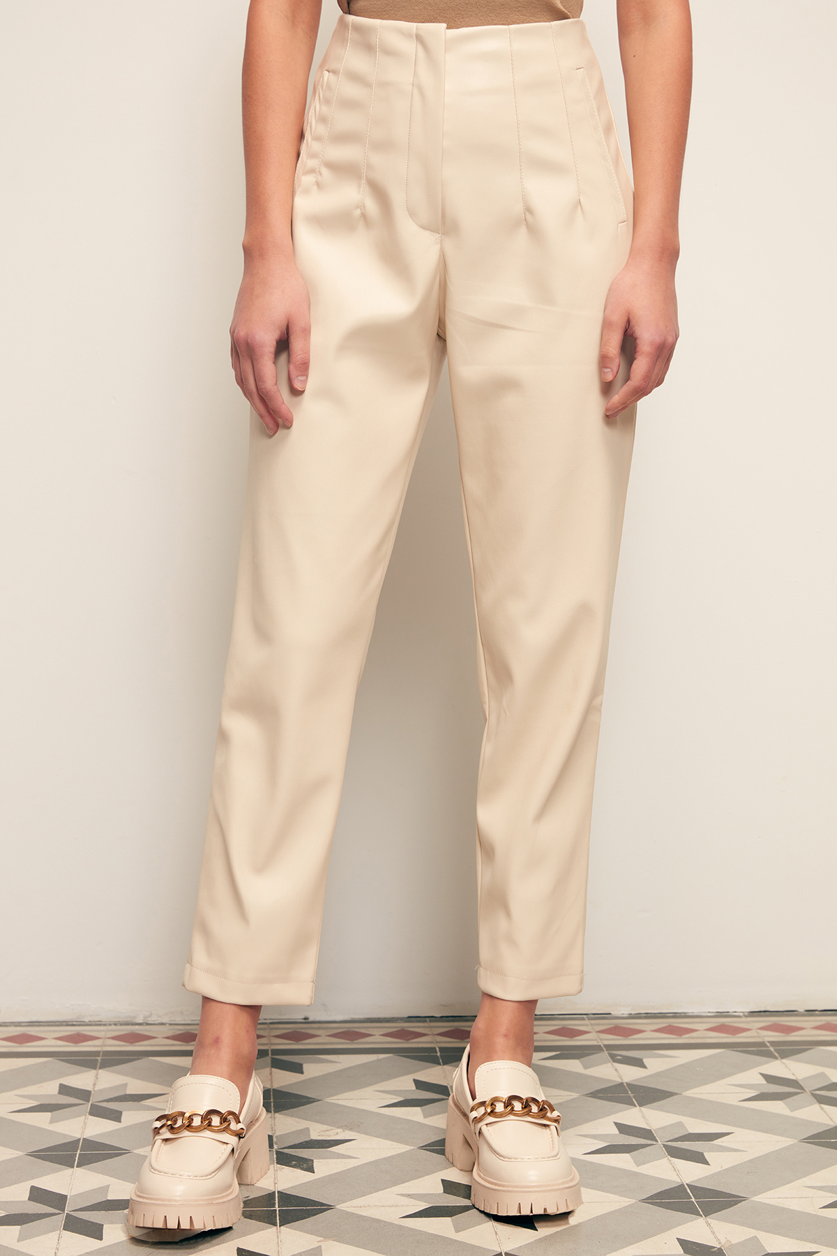 Pileli Deri Pantolon - TAŞ