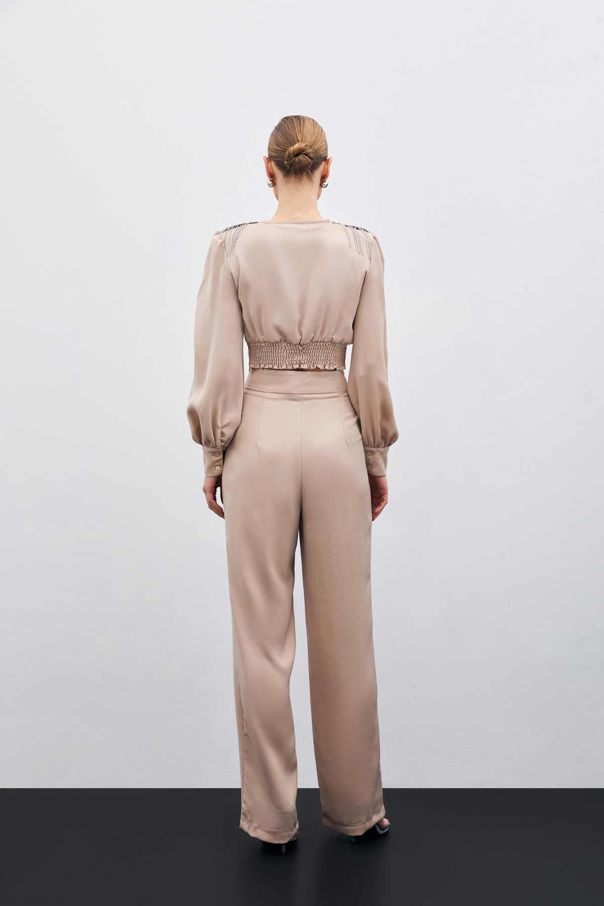 Pileli Saten Krep Pantolon - Bej