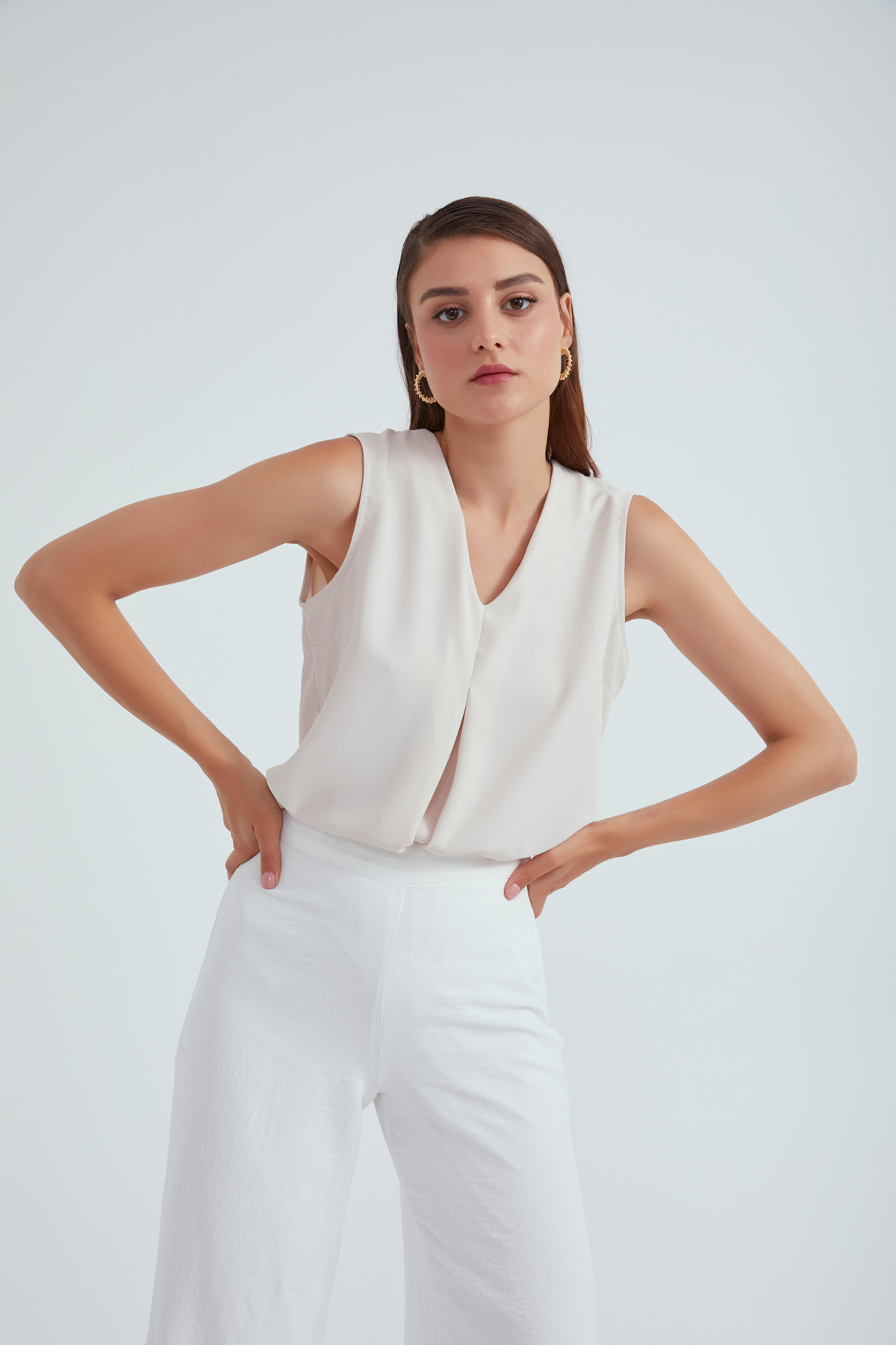 Pili detaylı şifon bluz - BEJ