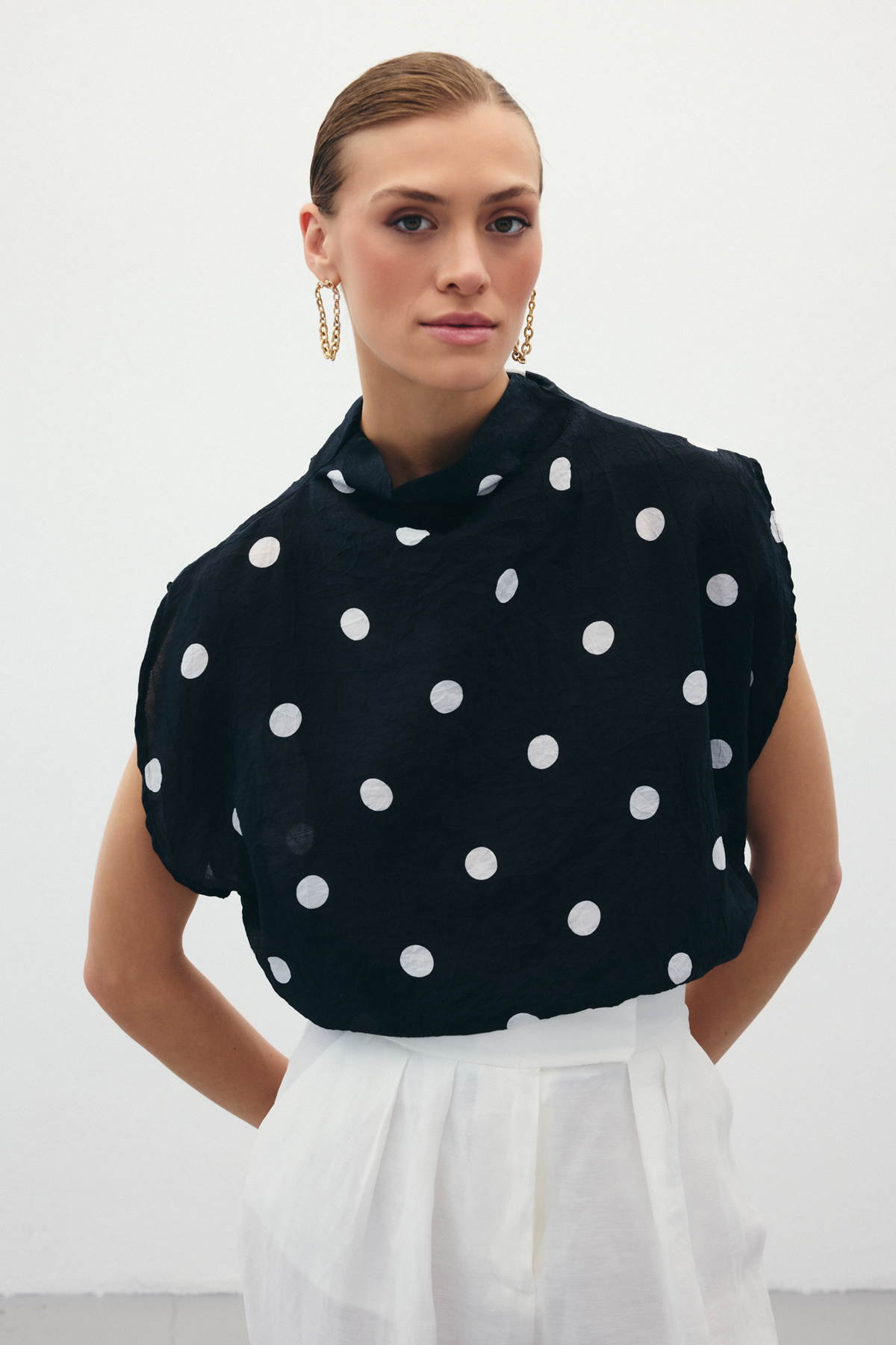 Puantiye Desenli Bluz - Siyah