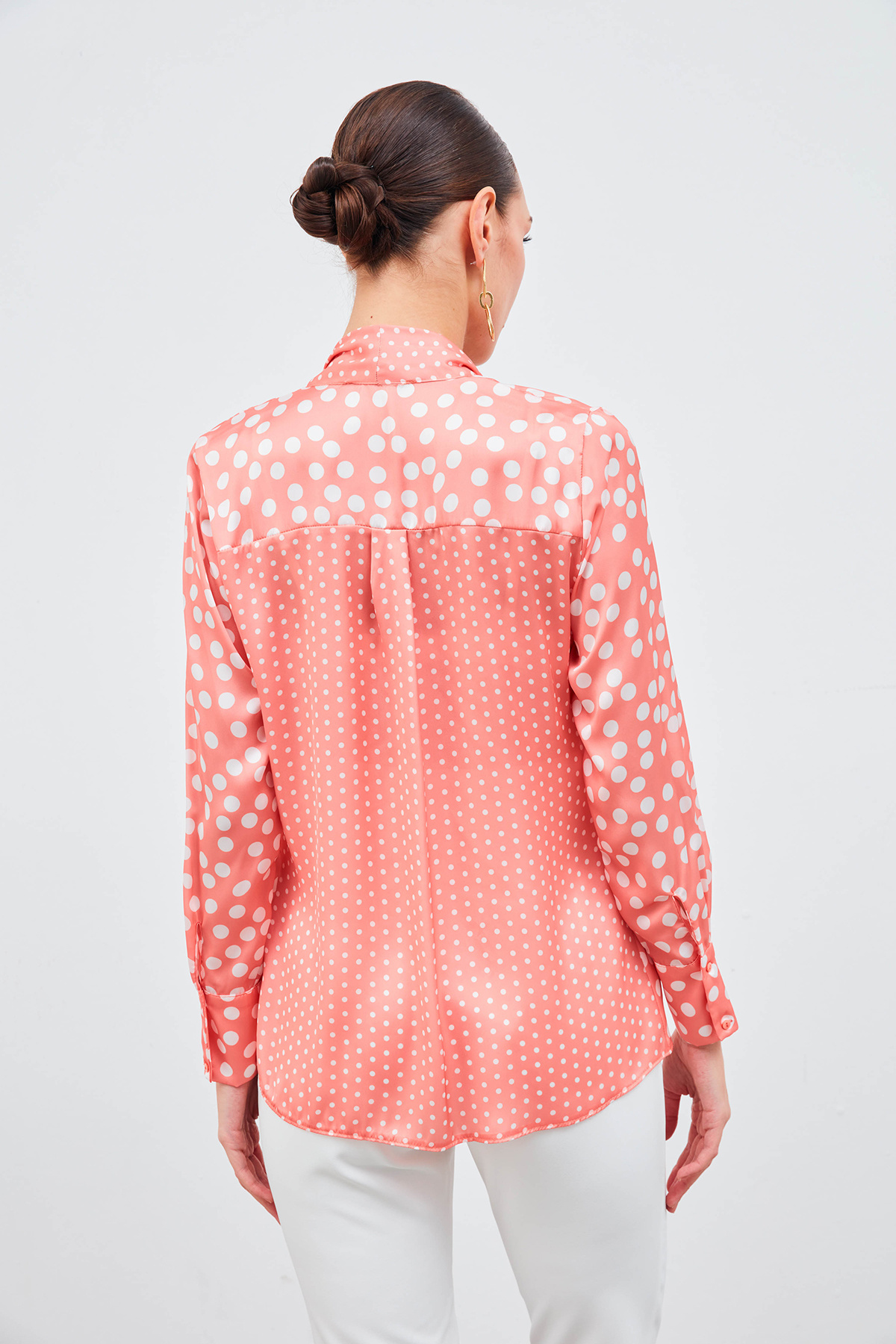 Polka Dot Patterned Scarf Shirt - POWDER