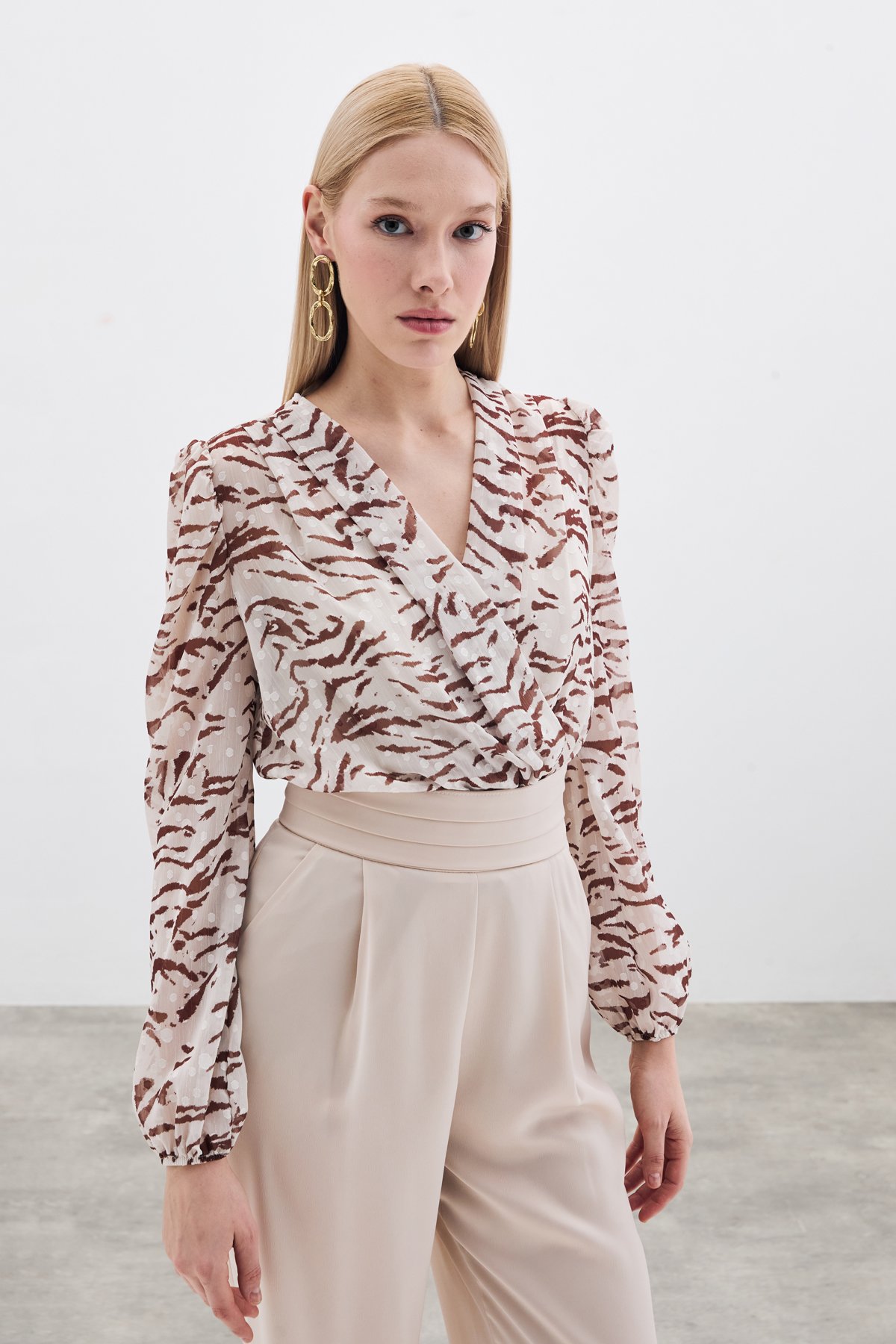 Puantiye Dokulu Bodysuit - Kahve