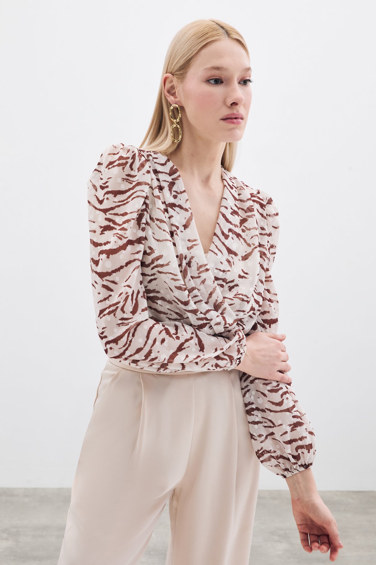 Puantiye Dokulu Bodysuit - Kahve