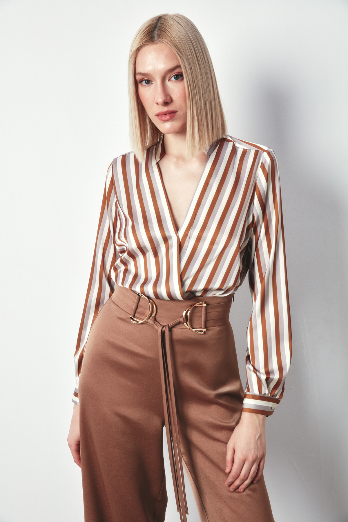 Renkli Çizgili Kruvaze Bluz - KAHVE