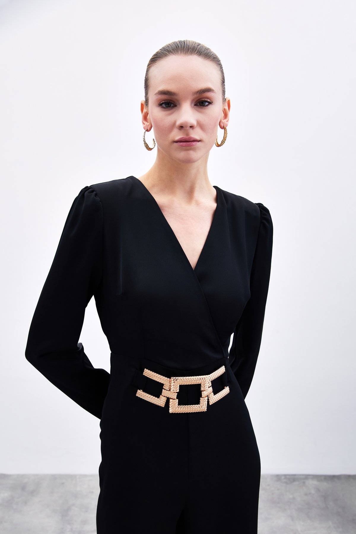 Sabit Kemerli Saten Tulum - Siyah