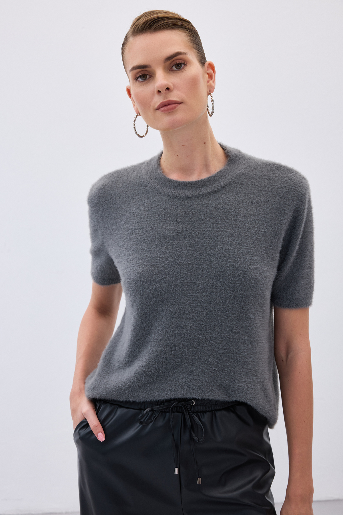 Sakallı Kısa Kol Triko - Antrasit