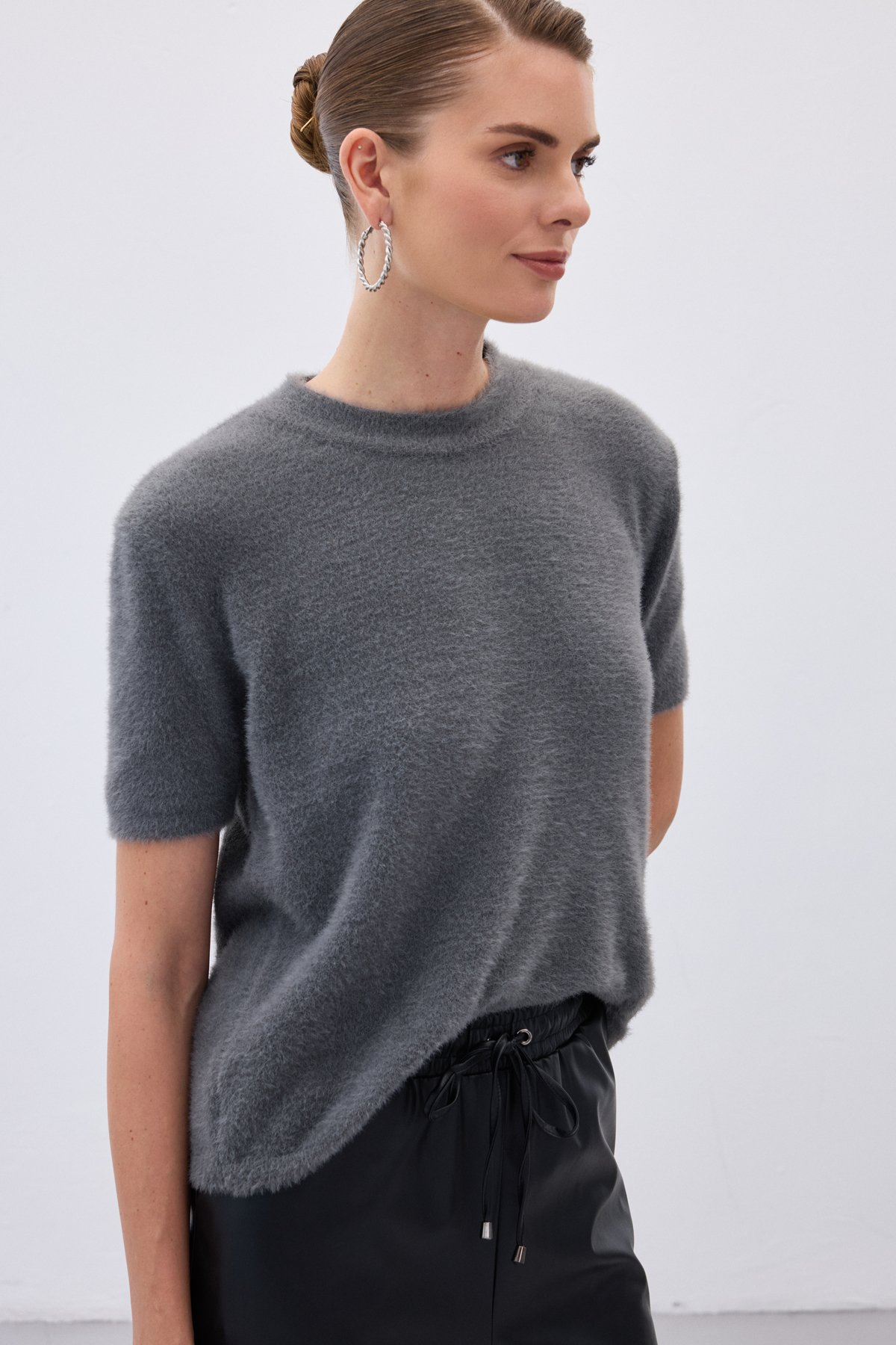 Sakallı Kısa Kol Triko - Antrasit