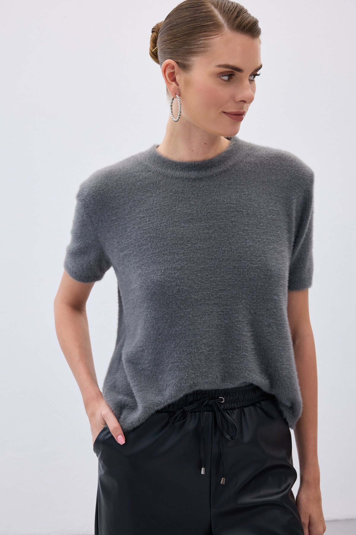 Sakallı Kısa Kol Triko - Antrasit