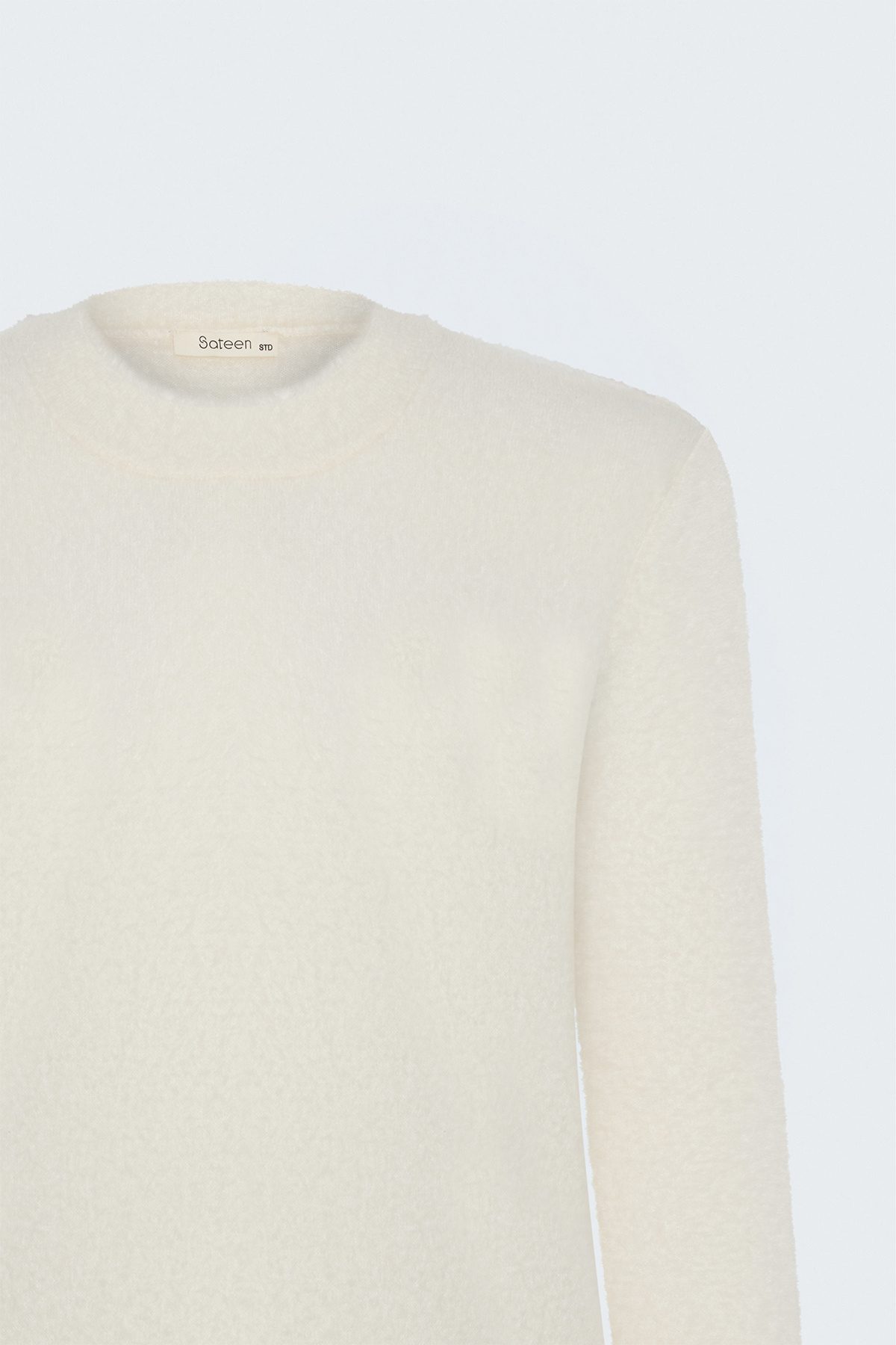 Bearded Sweater - Ecru