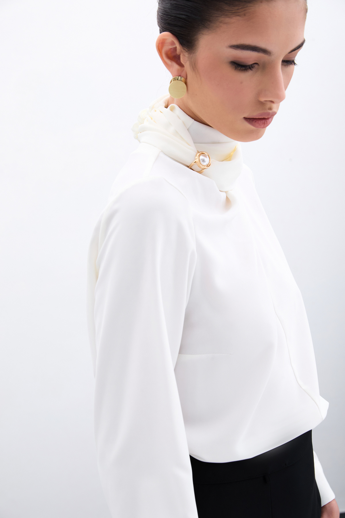 Şal Detaylı Bluz - Ekru