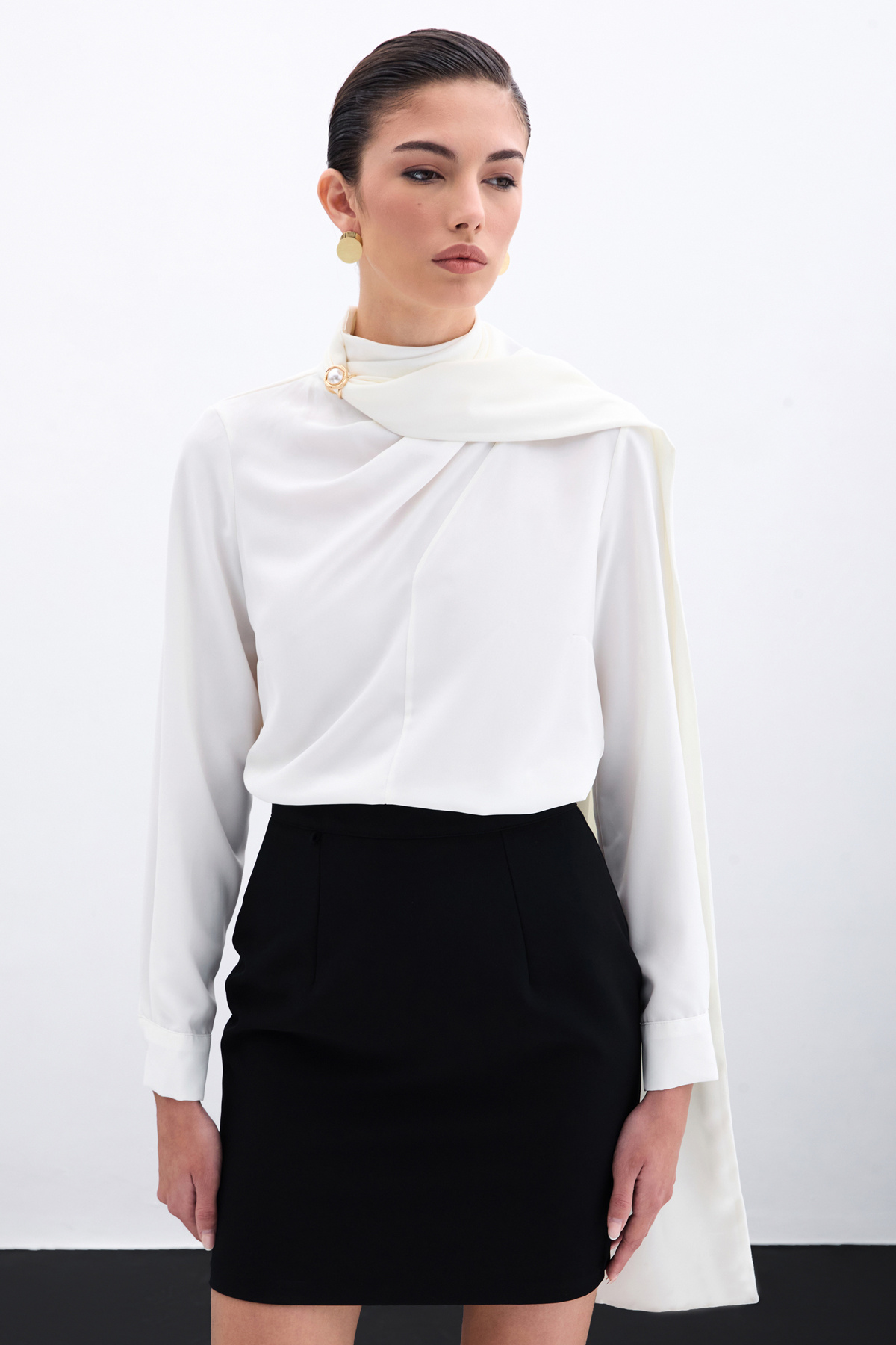 Şal Detaylı Bluz - Ekru