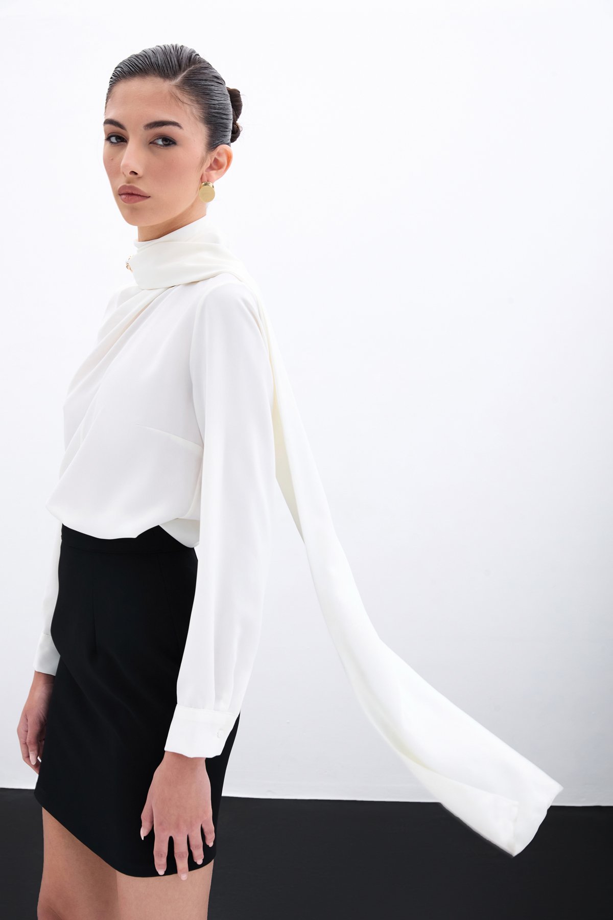 Şal Detaylı Bluz - Ekru