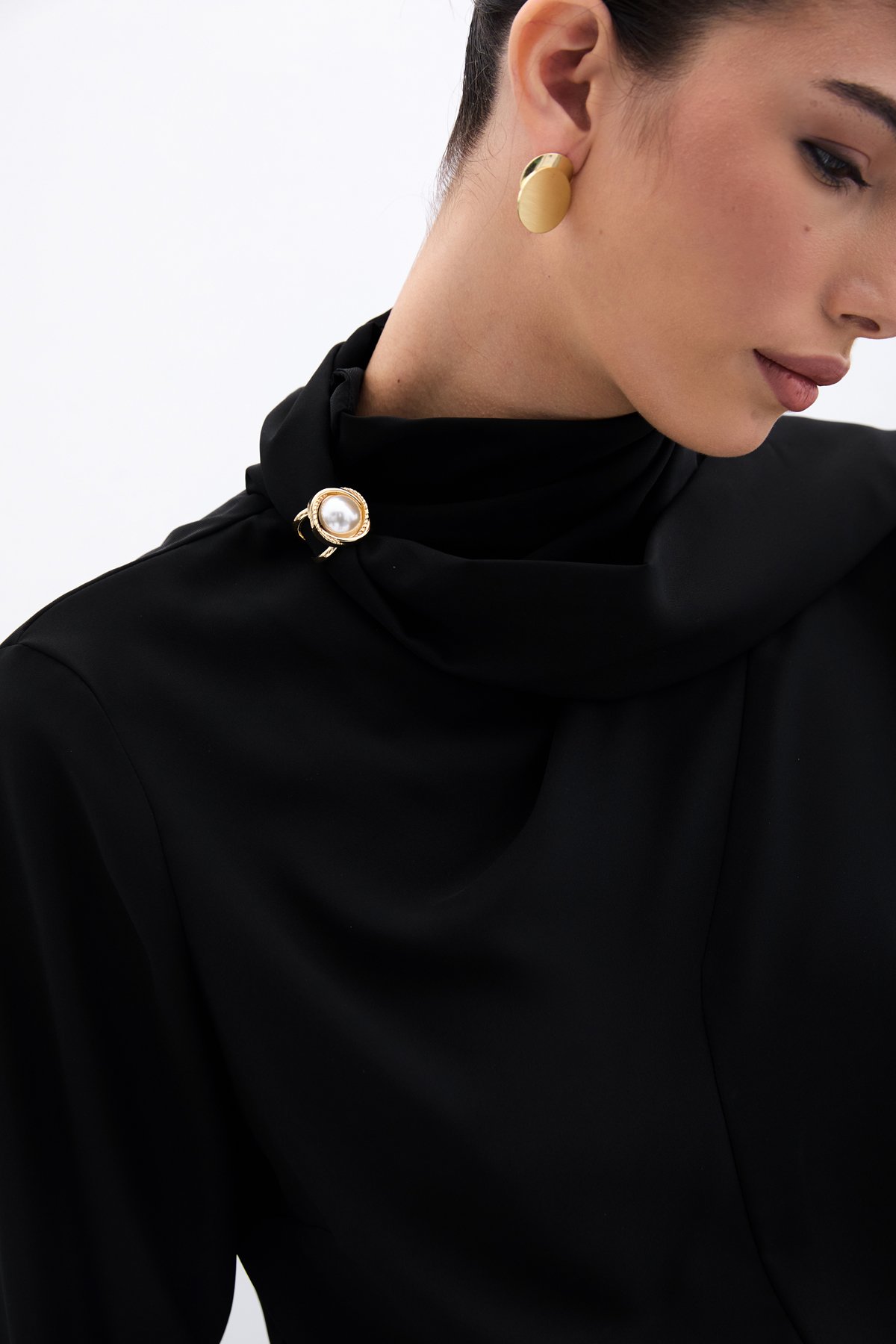 Şal Detaylı Bluz - Siyah