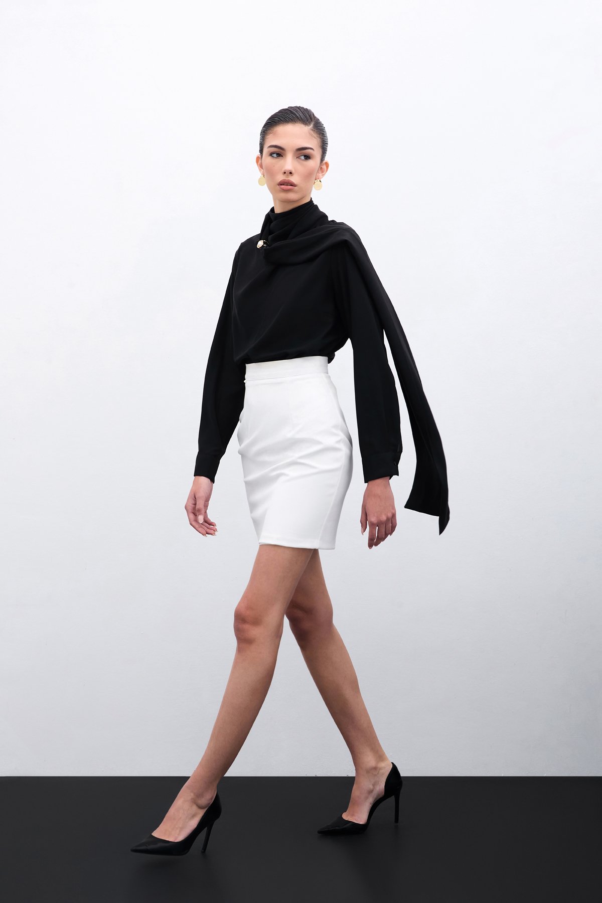 Şal Detaylı Bluz - Siyah