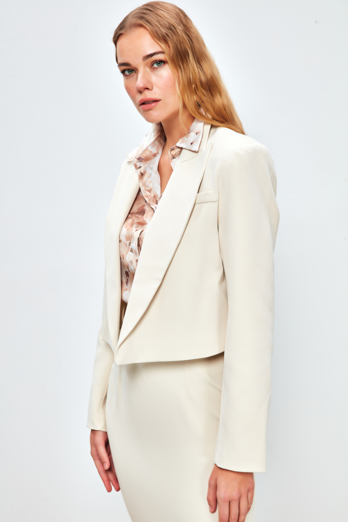 Şal Yaka Kısa Ceket - TAŞ