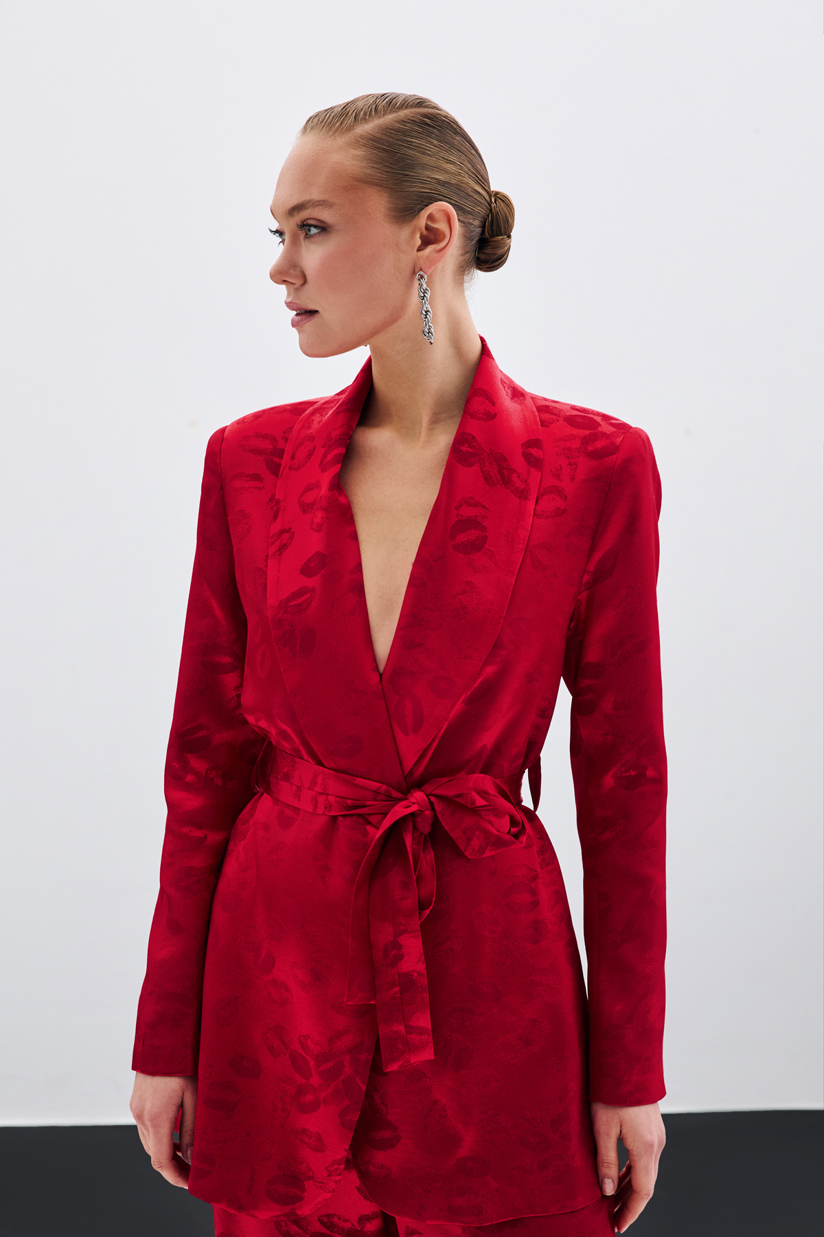 Şal Yaka Kuşaklı Ceket - Kırmızı