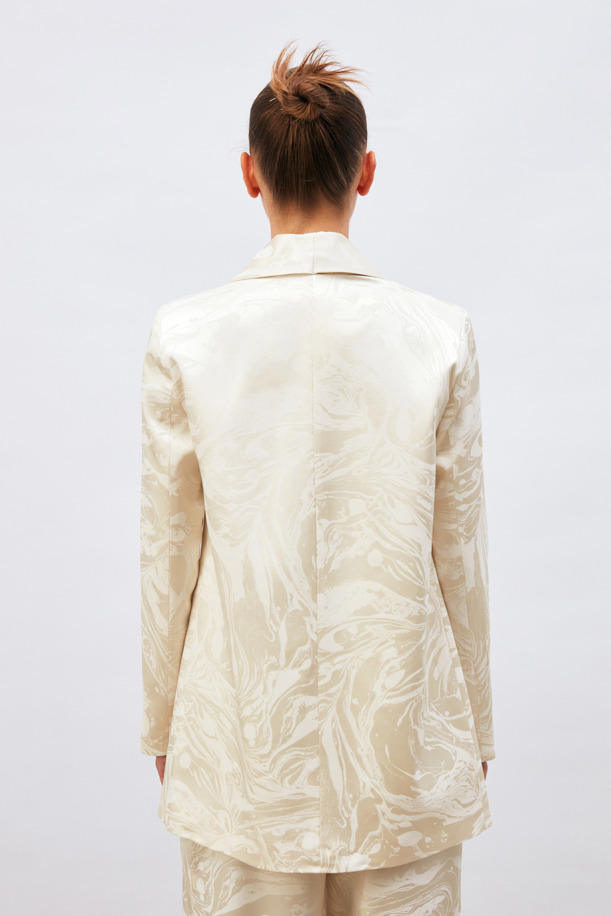 Saten Desenli Düğmeli Ceket - EKRU