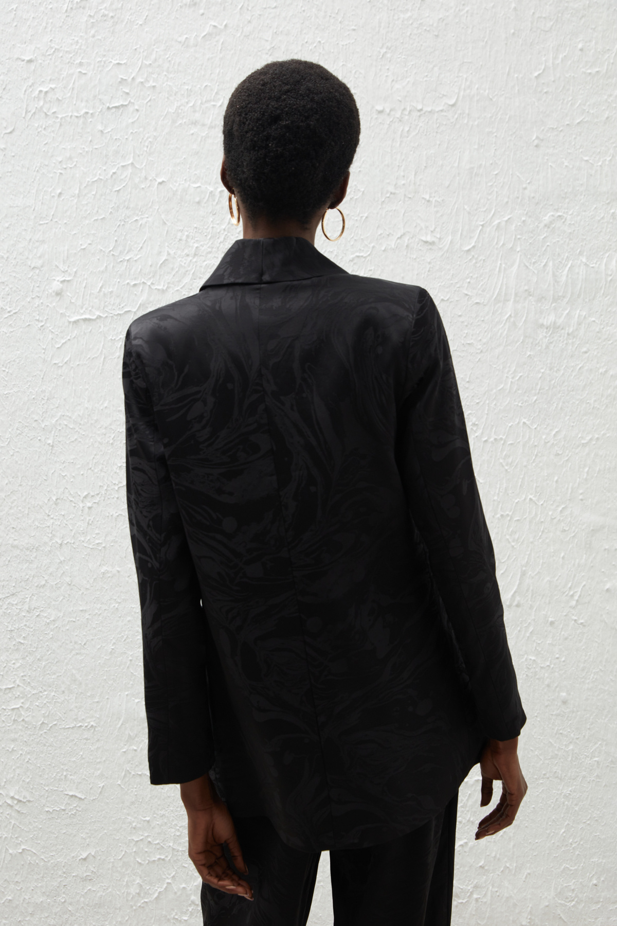 Saten Desenli Düğmeli Ceket - SİYAH