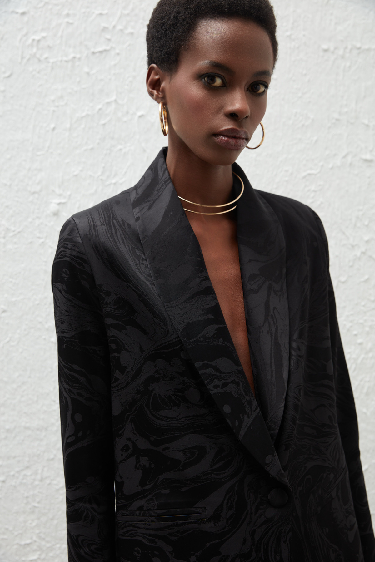 Saten Desenli Düğmeli Ceket - SİYAH