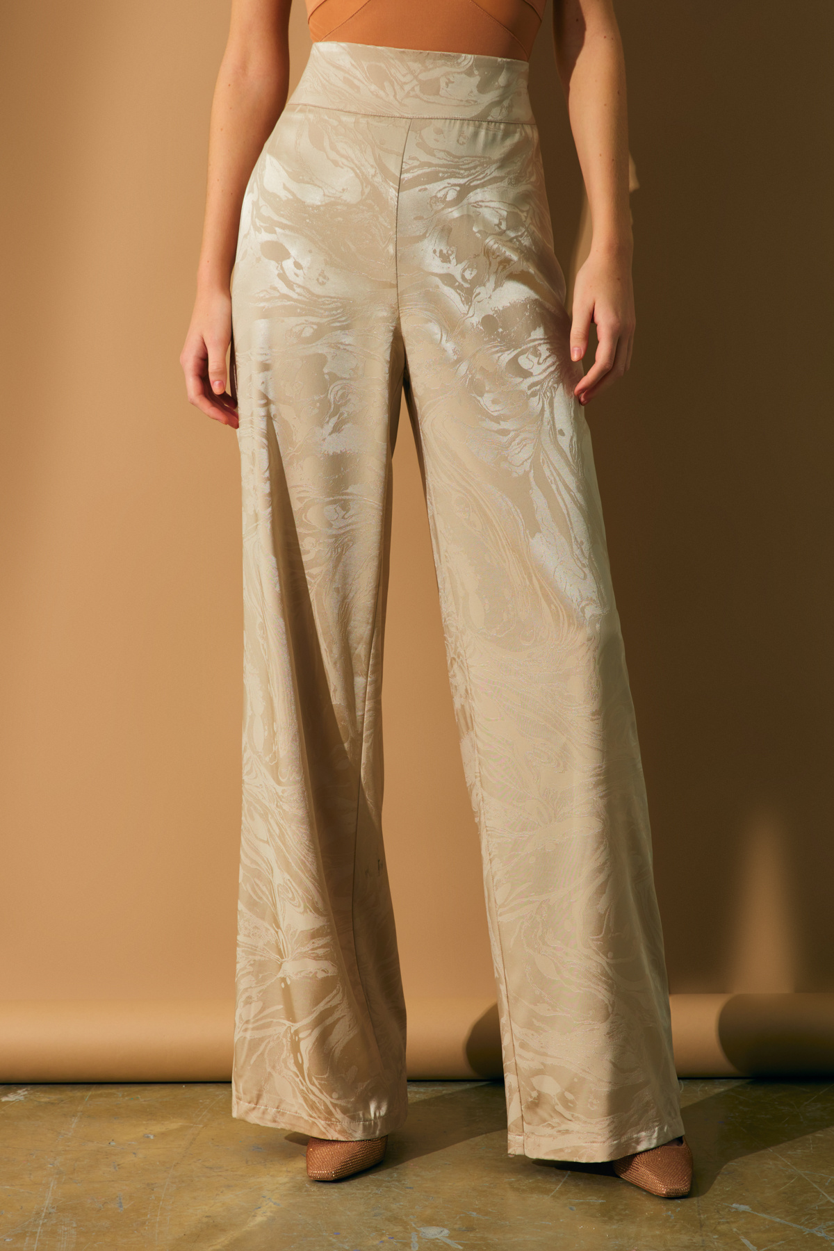 Saten Desenli Salaş Pantolon - BEJ