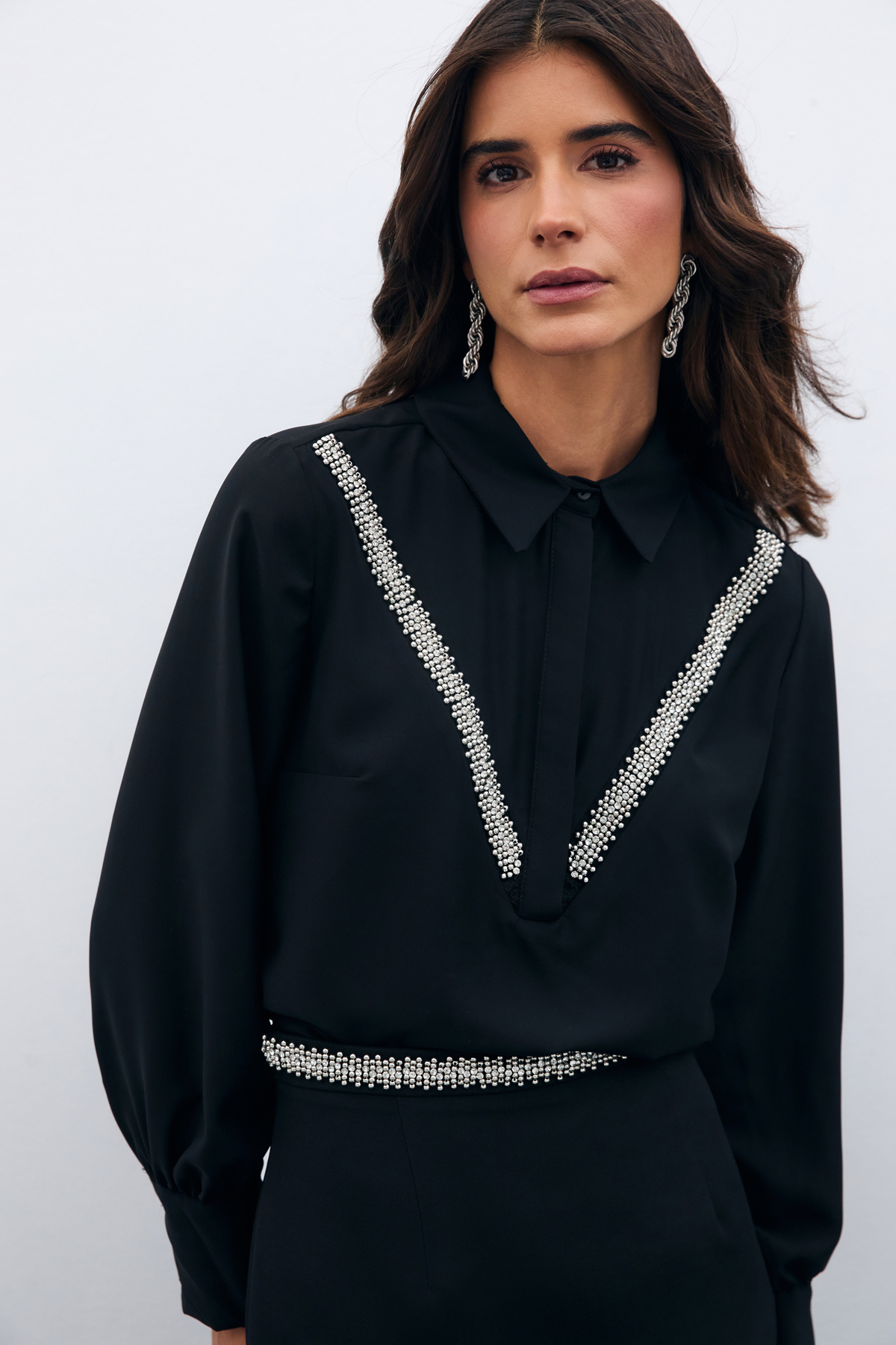 Şerit Aksesuarlı Bluz - SİYAH