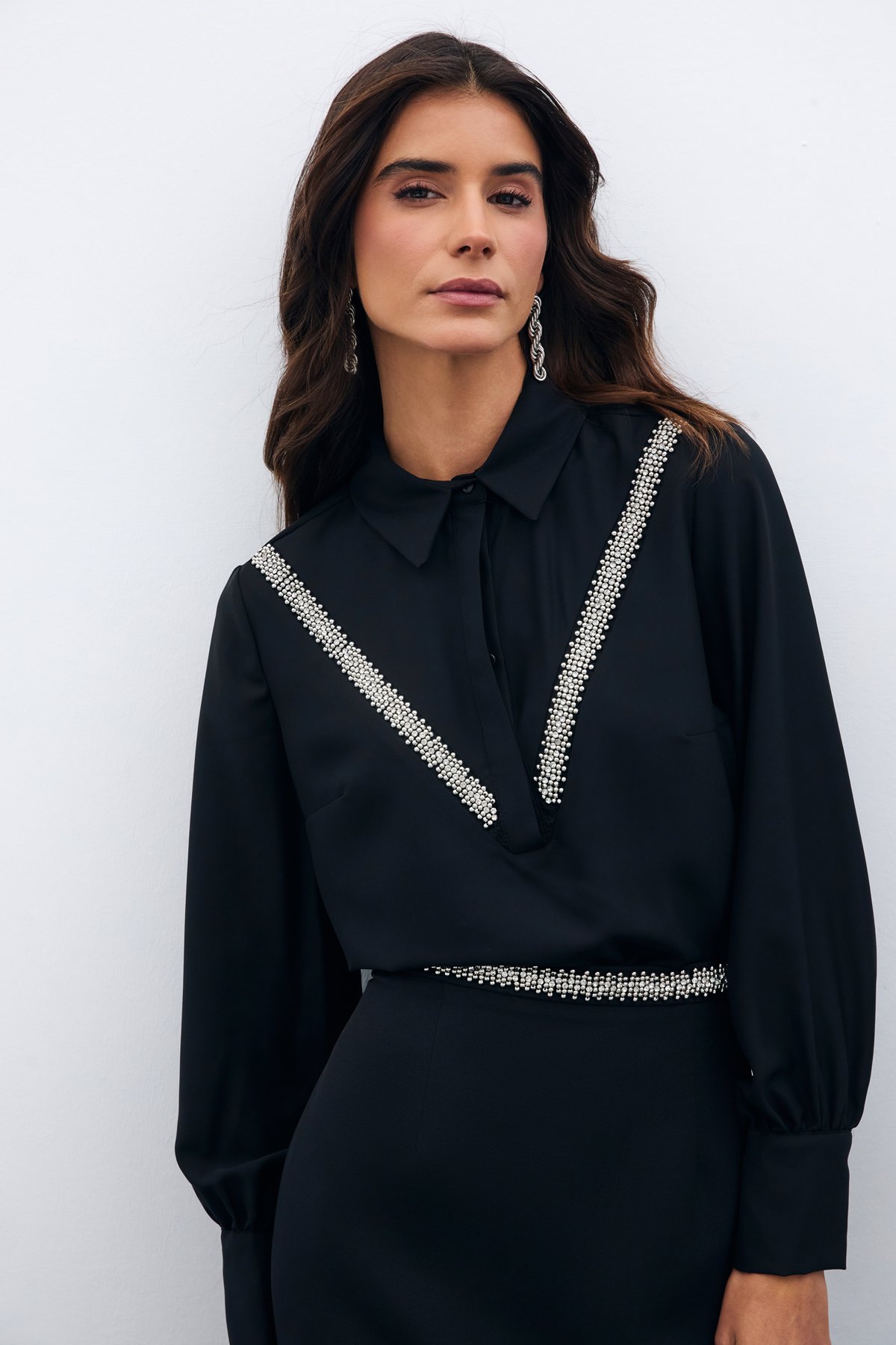 Şerit Aksesuarlı Bluz - SİYAH