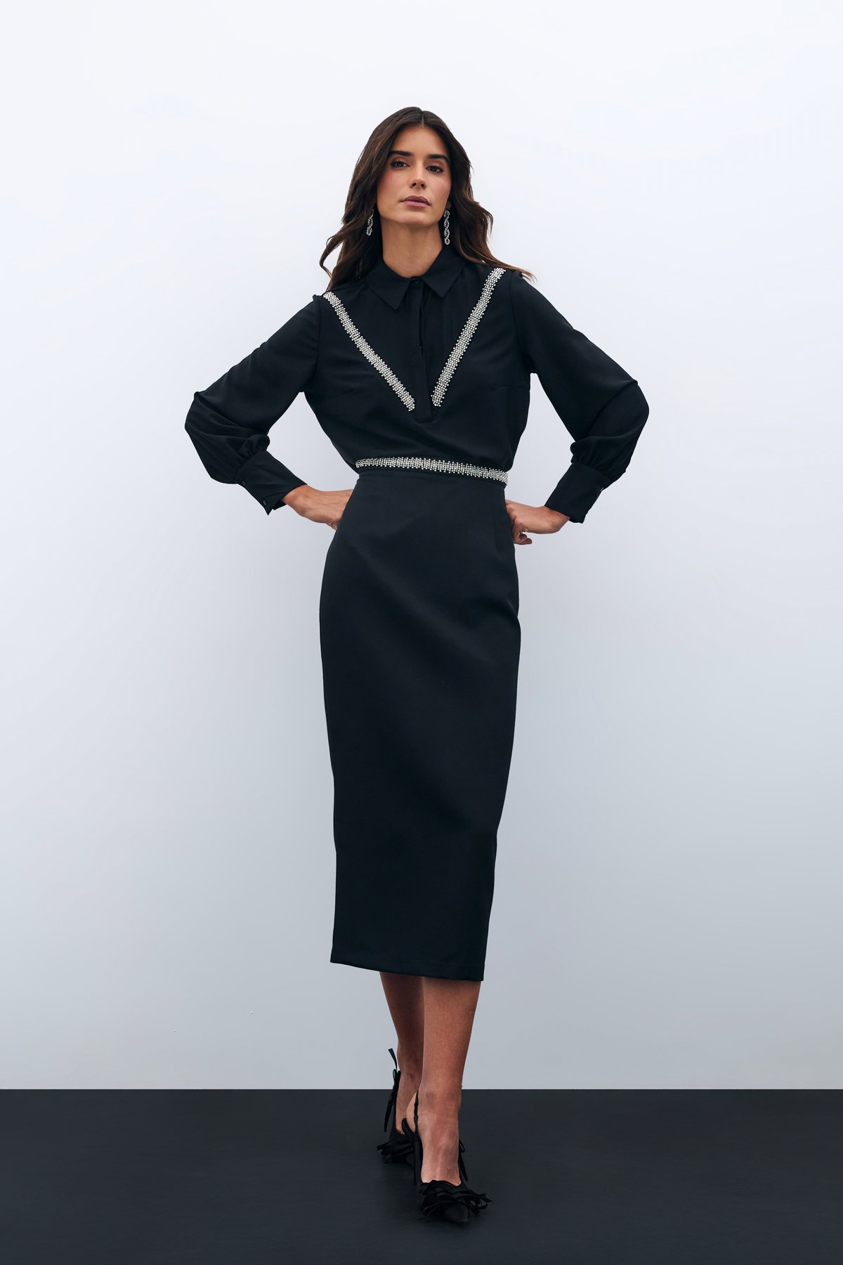 Şerit Aksesuarlı Bluz - SİYAH