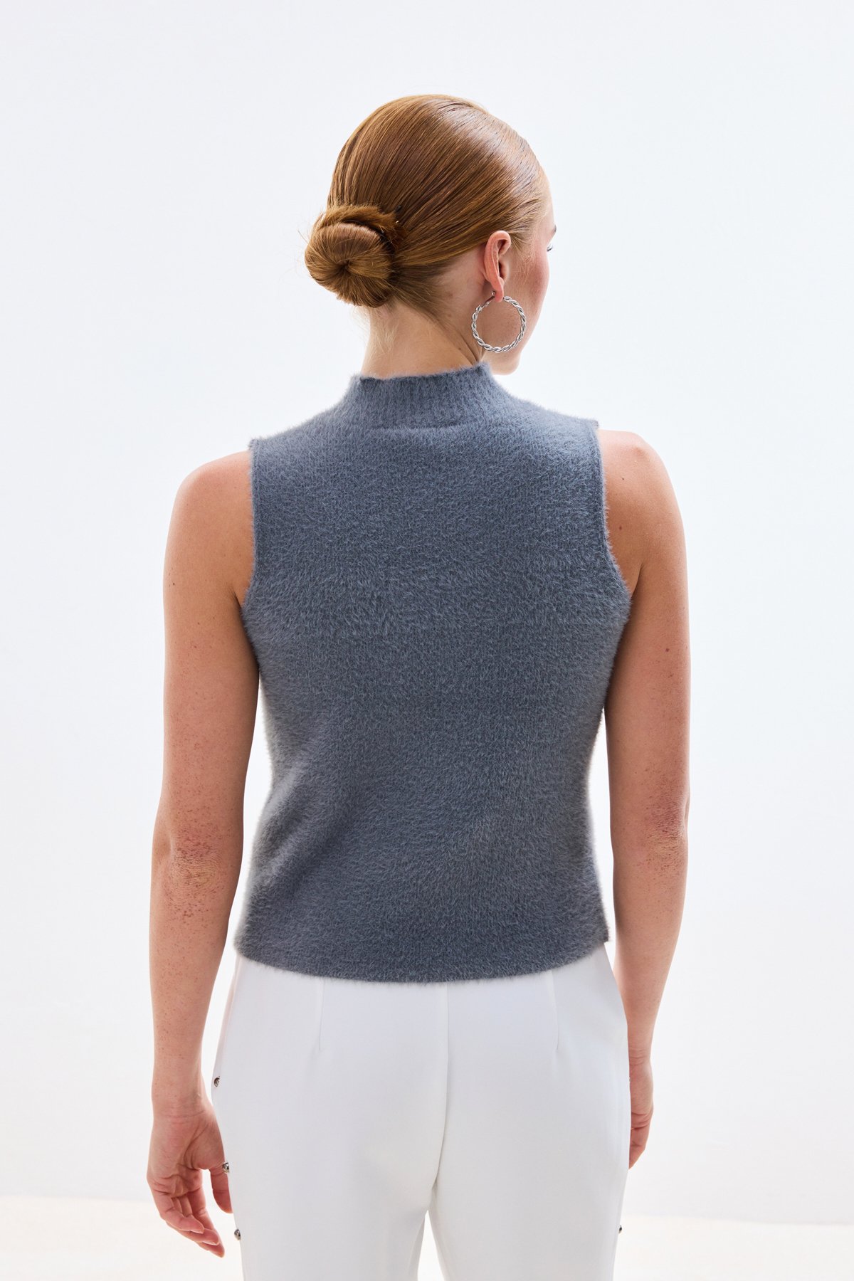 Zero Sleeve Bearded Knit Blouse - Anthracıte