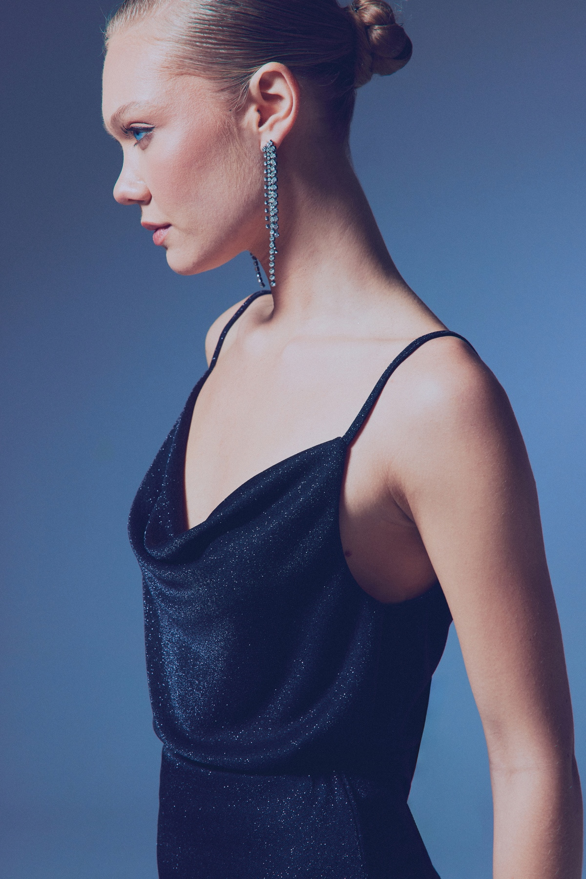 Simli Degaje Yaka Bluz - SİYAH