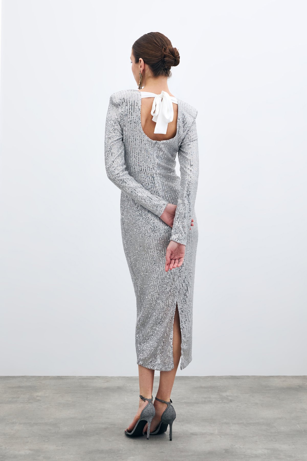 Sırt Dekolteli Payet Elbise - Gümüş