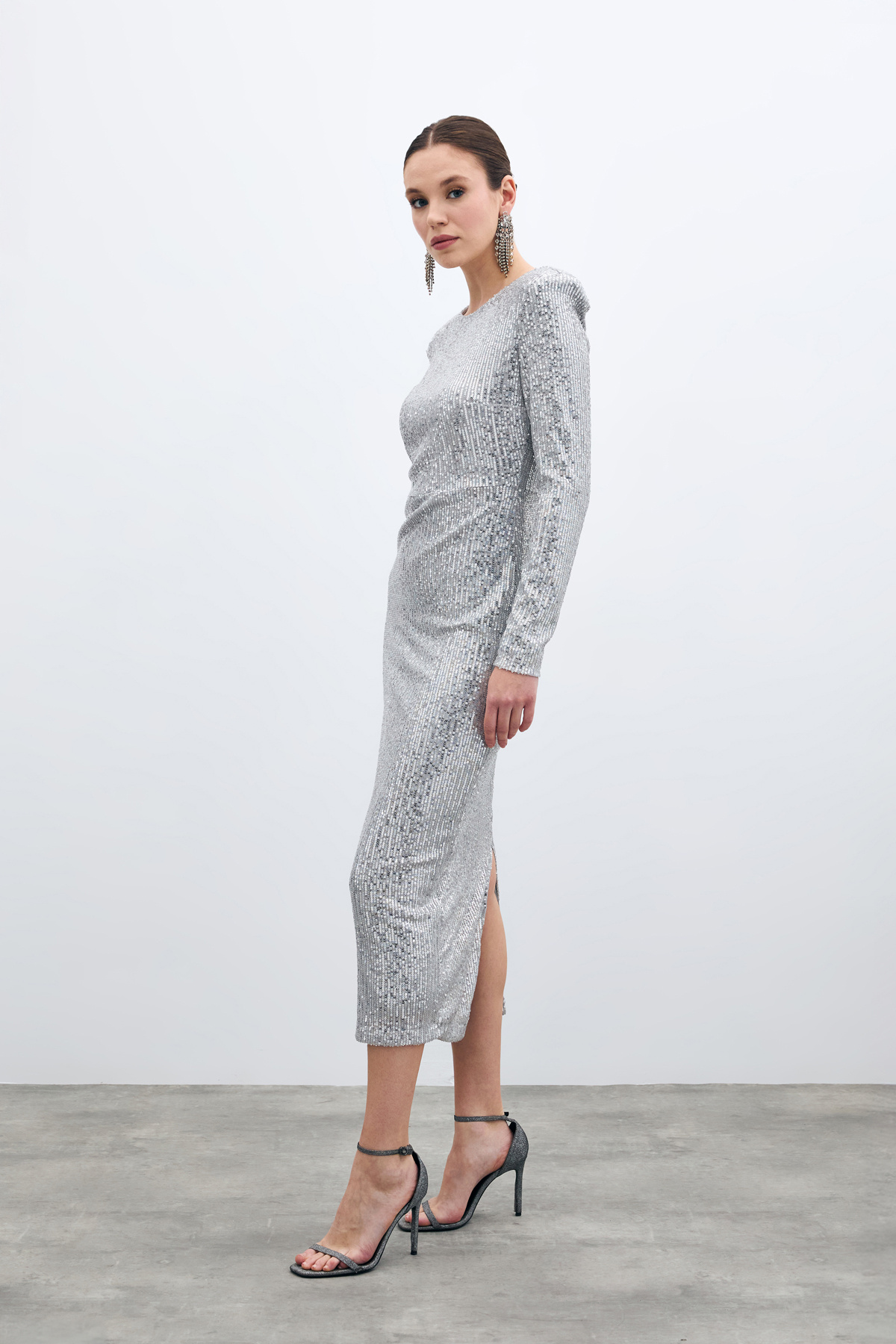 Sırt Dekolteli Payet Elbise - Gümüş