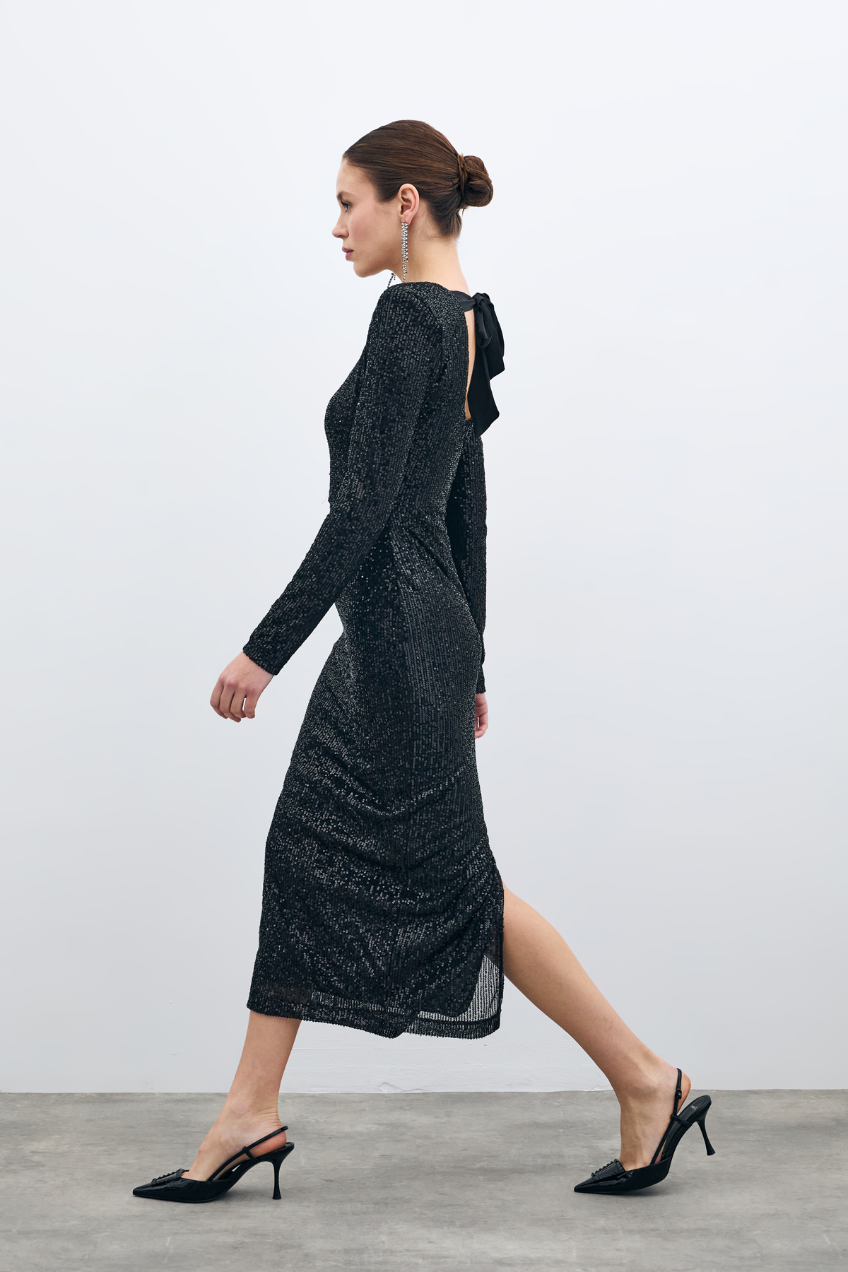Sırt Dekolteli Payet Elbise - Siyah