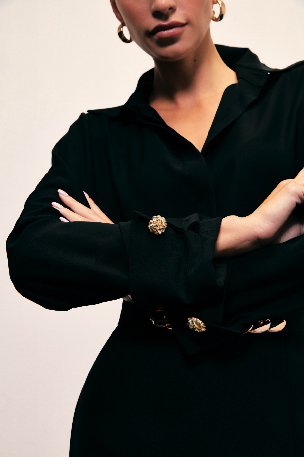 Süs Düğme Detaylı Gömlek - SİYAH