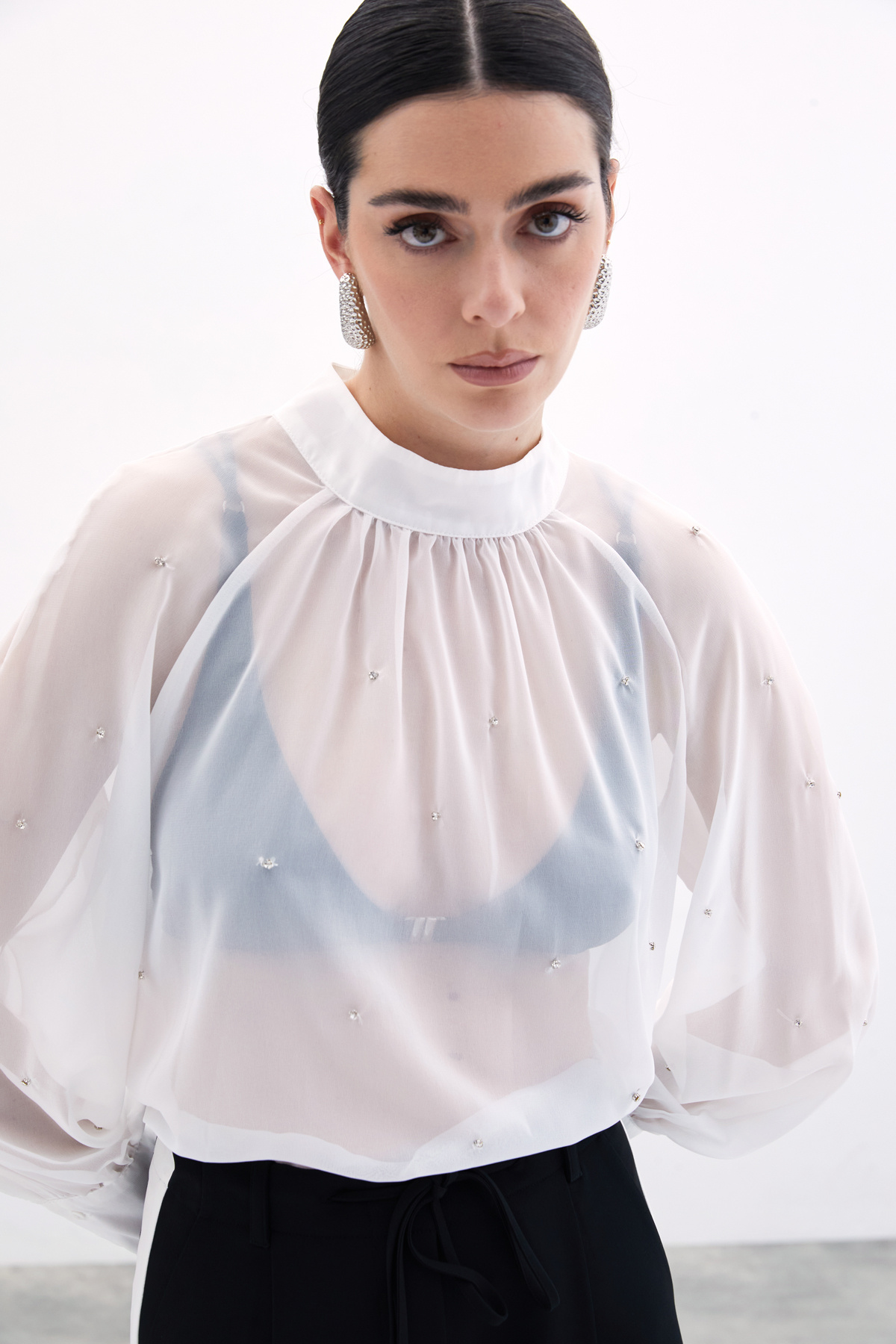 Taş Detaylı Transparan Bluz - Ekru