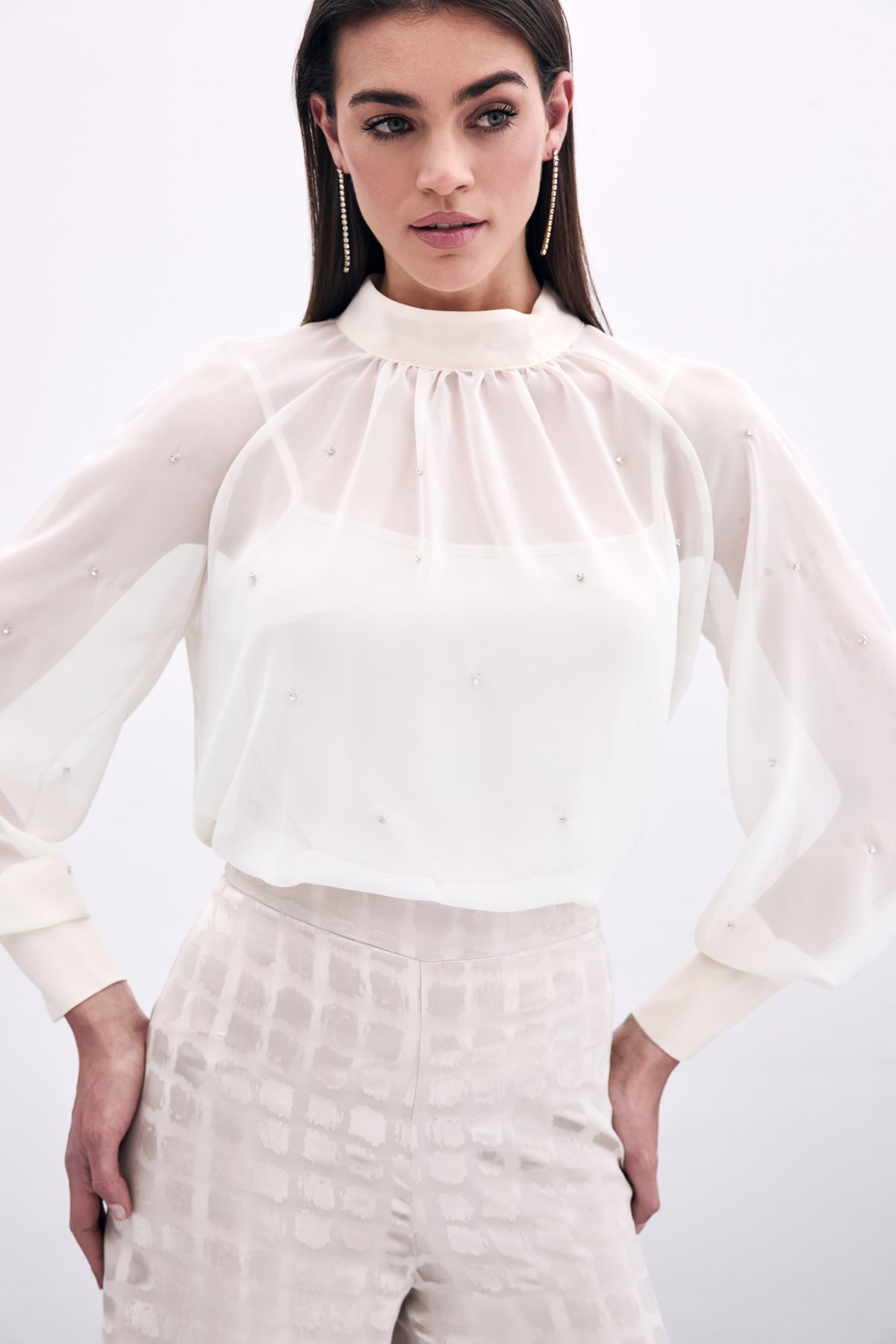 Taş Detaylı Transparan Bluz - Krem