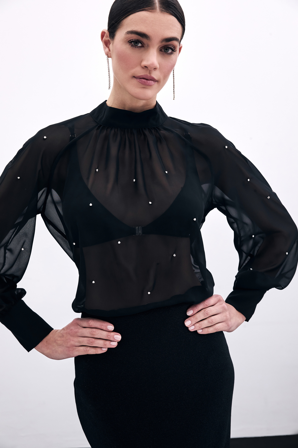 Taş Detaylı Transparan Bluz - Siyah