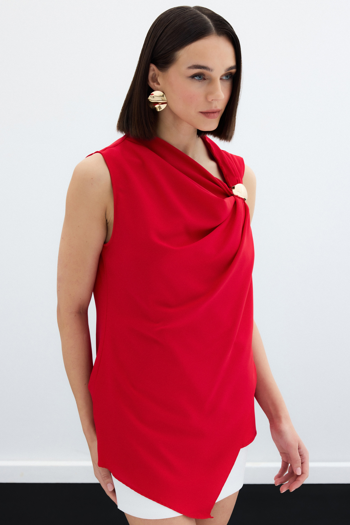 Tek Omuz Aksesuarlı Bluz - Kırmızı