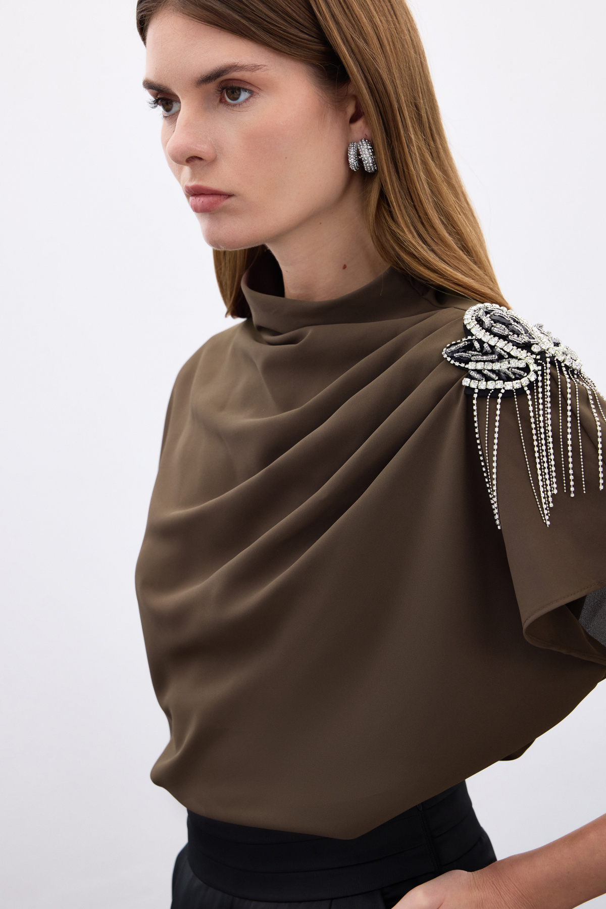 One Shoulder Accessory Casual Blouse - Brown